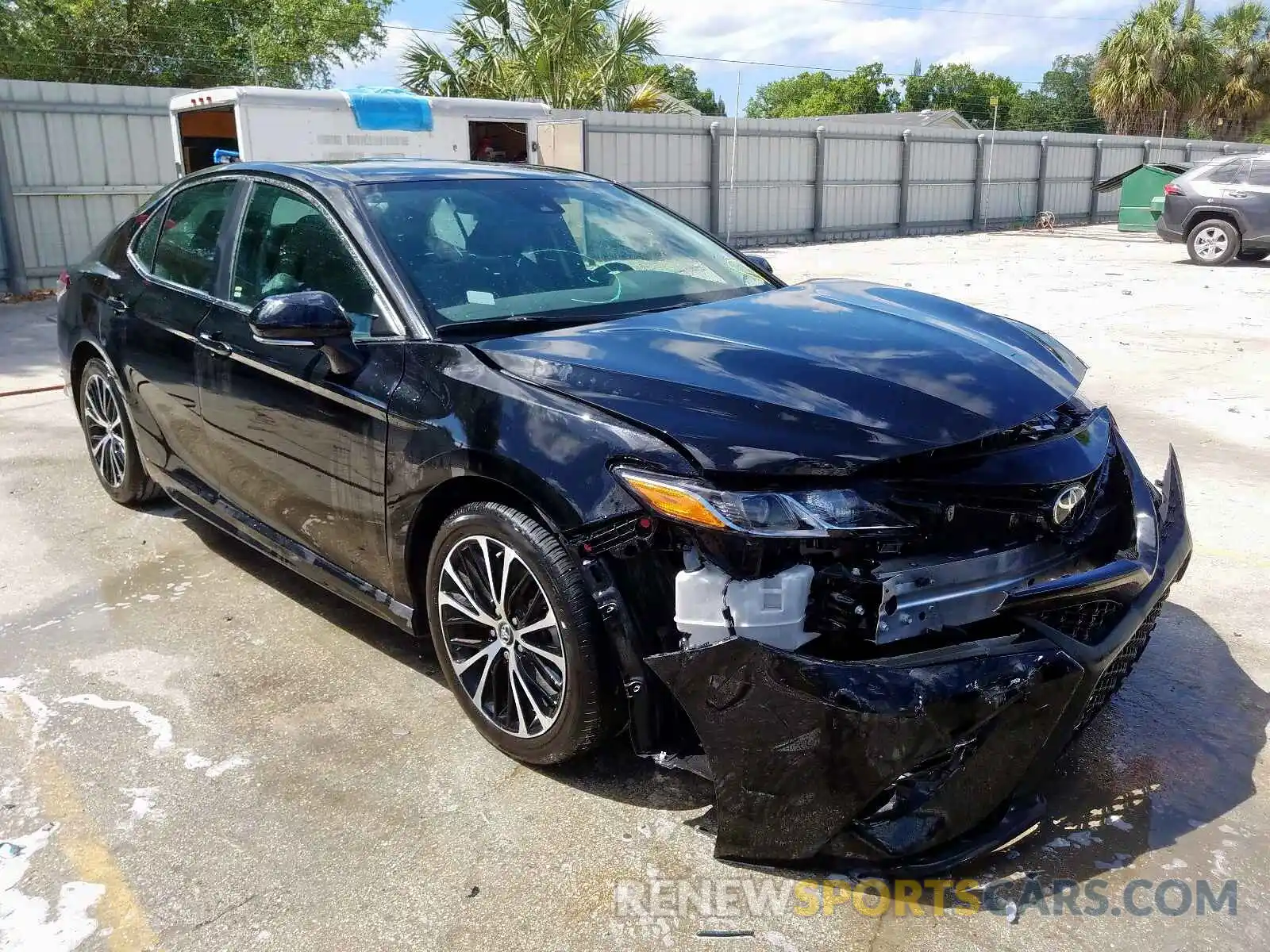 1 Photograph of a damaged car 4T1B11HK7KU730304 TOYOTA CAMRY 2019