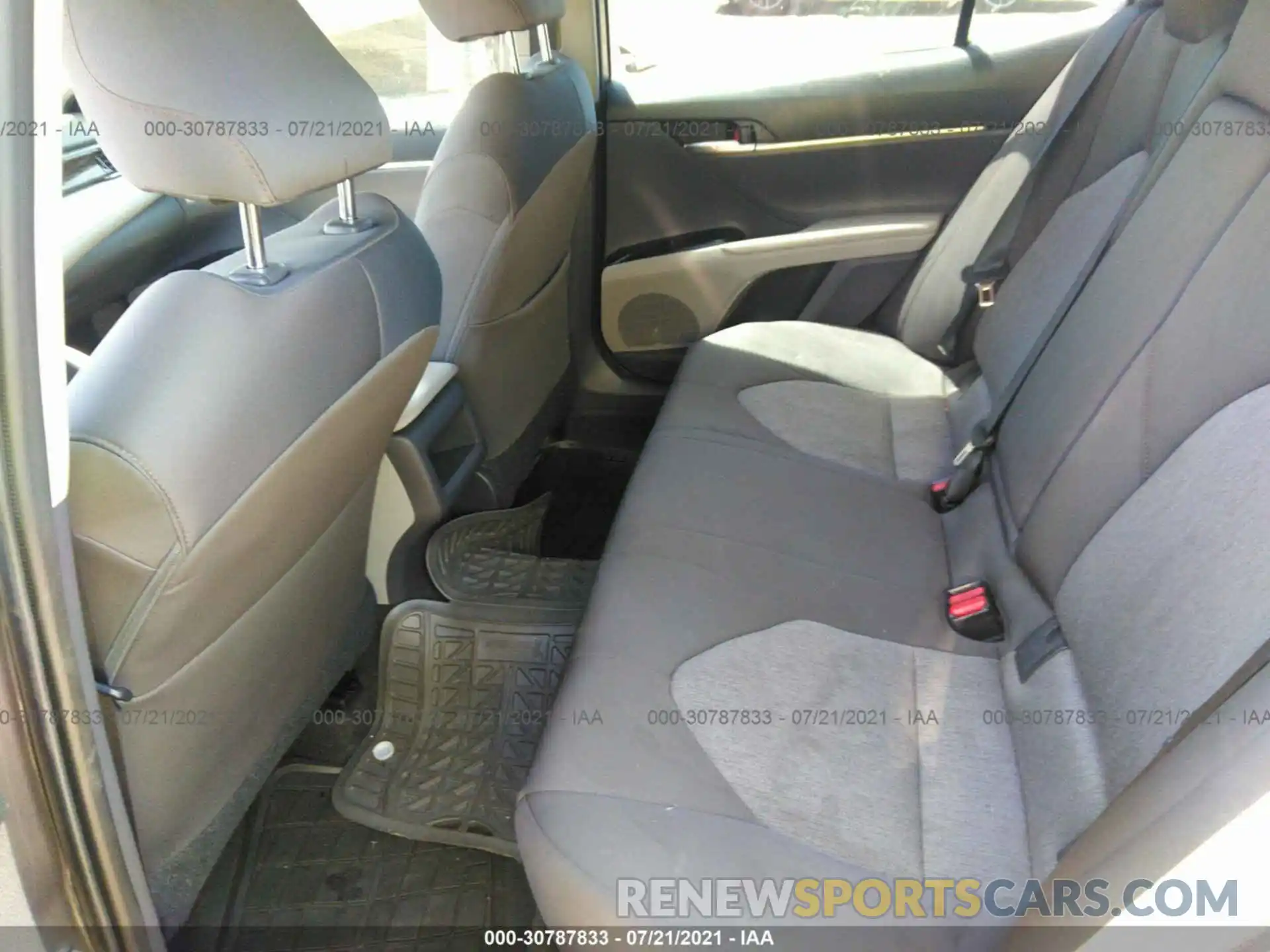 8 Photograph of a damaged car 4T1B11HK7KU730612 TOYOTA CAMRY 2019