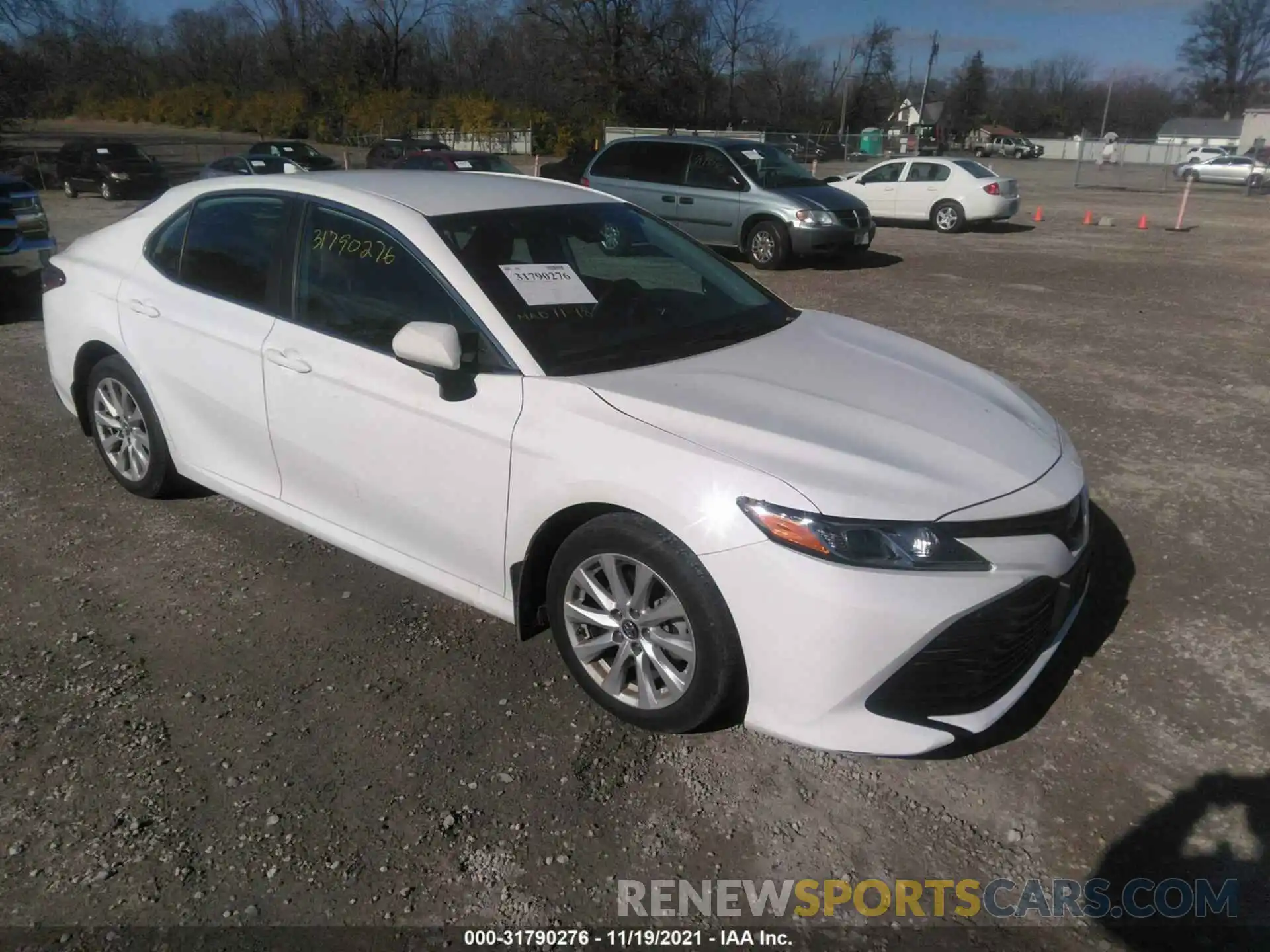 1 Photograph of a damaged car 4T1B11HK7KU733400 TOYOTA CAMRY 2019