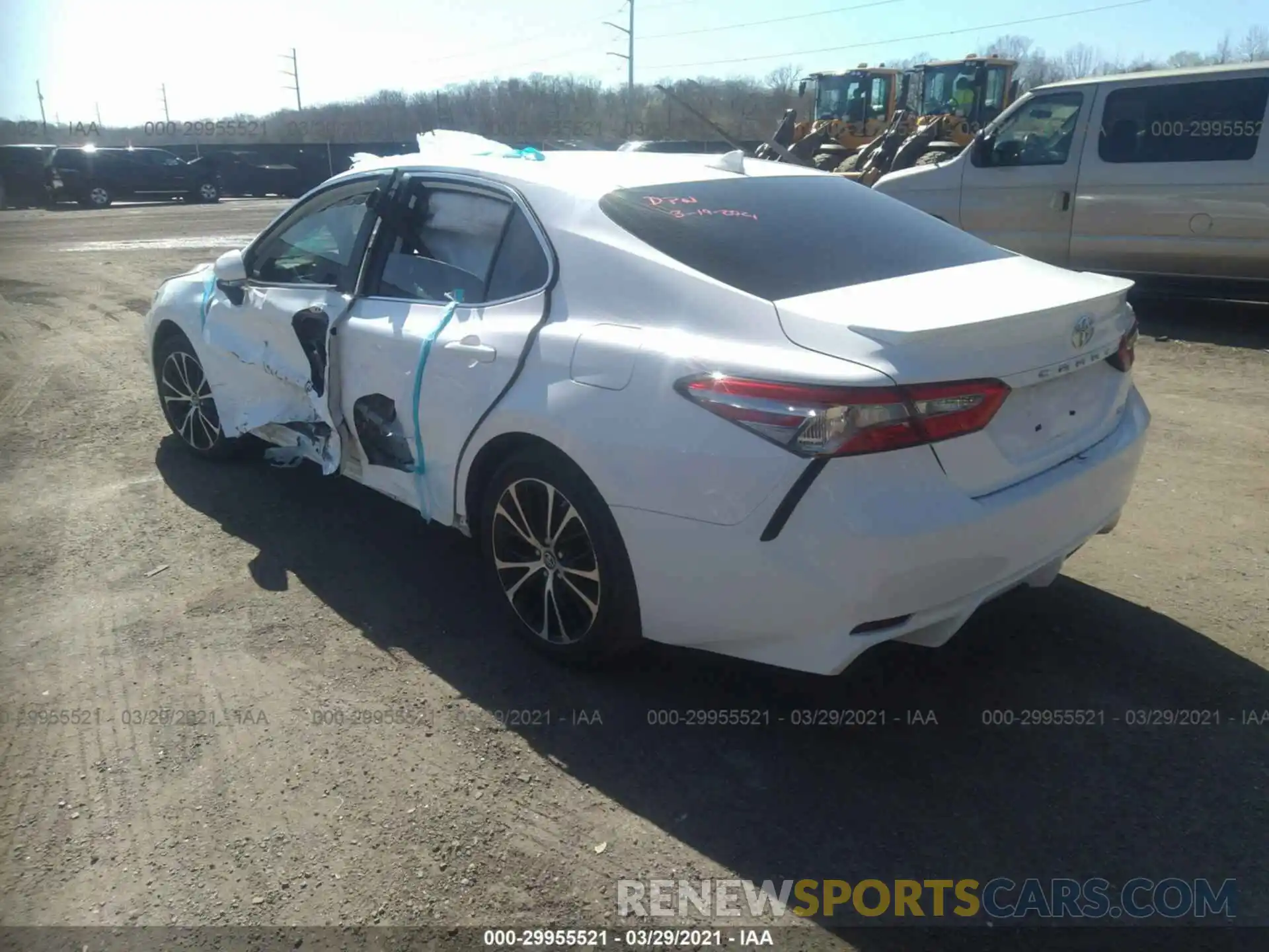 3 Photograph of a damaged car 4T1B11HK7KU734076 TOYOTA CAMRY 2019