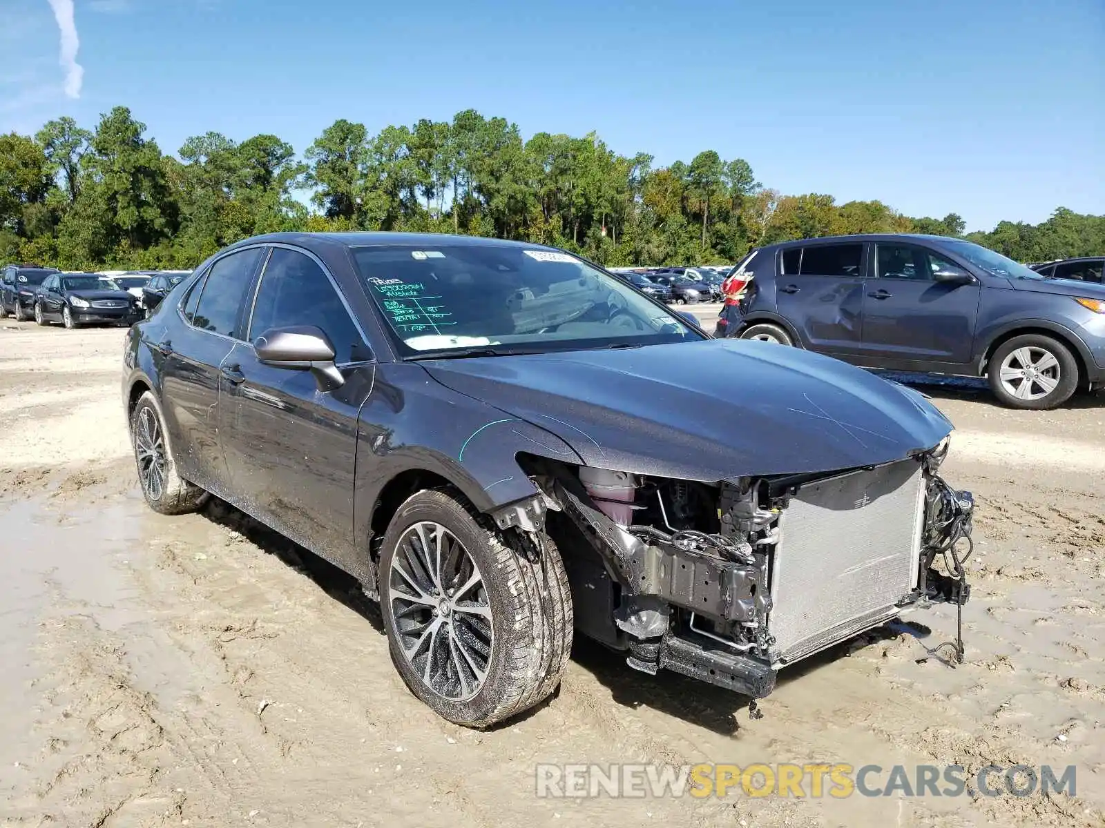 1 Photograph of a damaged car 4T1B11HK7KU734286 TOYOTA CAMRY 2019