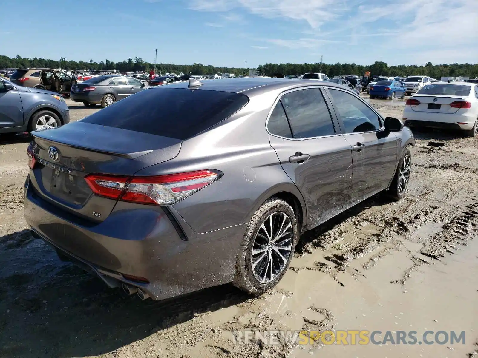 4 Photograph of a damaged car 4T1B11HK7KU734286 TOYOTA CAMRY 2019