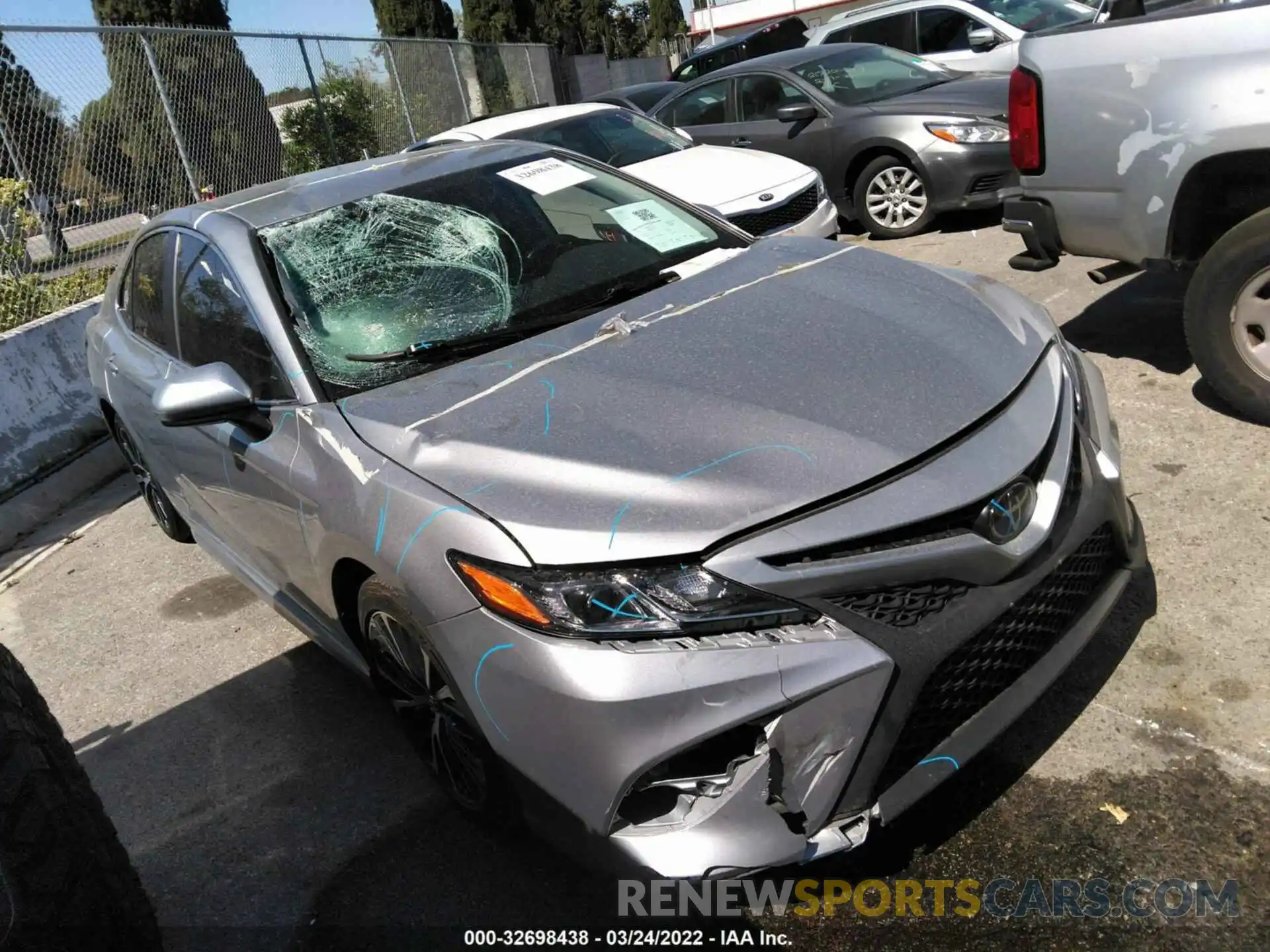 1 Photograph of a damaged car 4T1B11HK7KU734515 TOYOTA CAMRY 2019