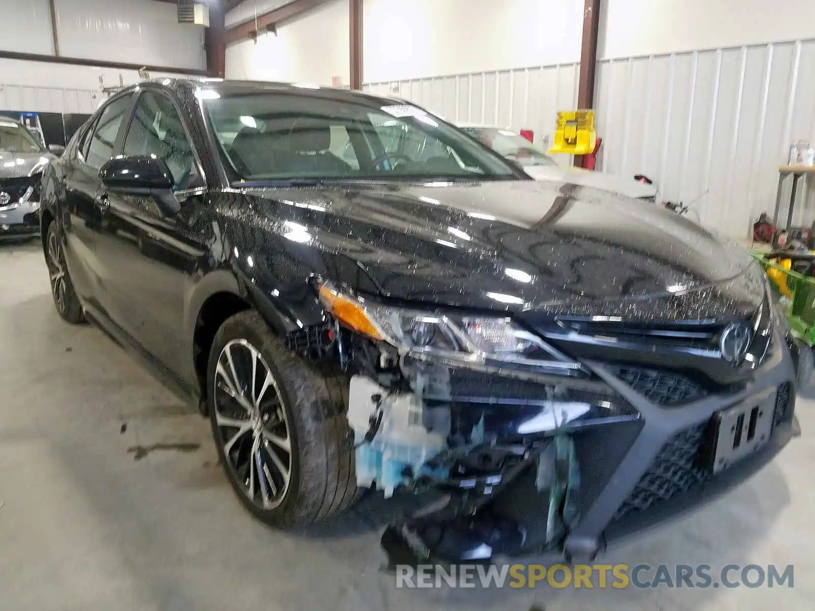 1 Photograph of a damaged car 4T1B11HK7KU734739 TOYOTA CAMRY 2019