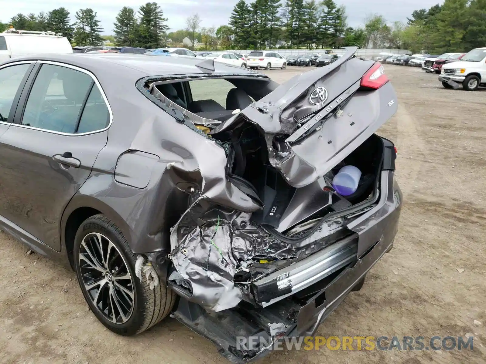 9 Photograph of a damaged car 4T1B11HK7KU736071 TOYOTA CAMRY 2019