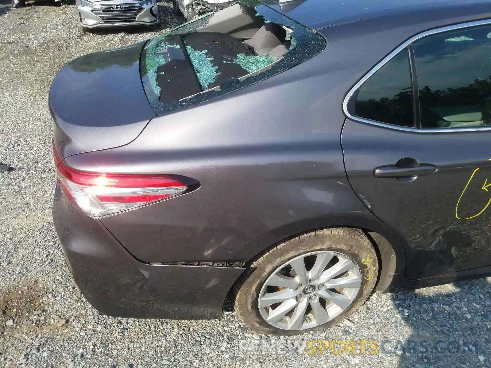 9 Photograph of a damaged car 4T1B11HK7KU737656 TOYOTA CAMRY 2019