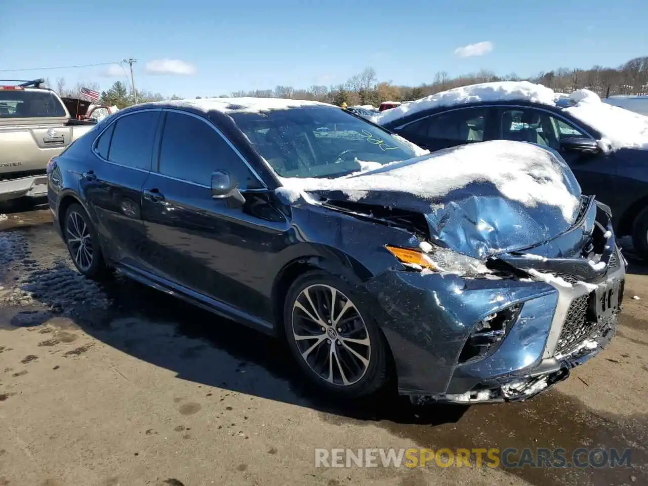 4 Photograph of a damaged car 4T1B11HK7KU738600 TOYOTA CAMRY 2019