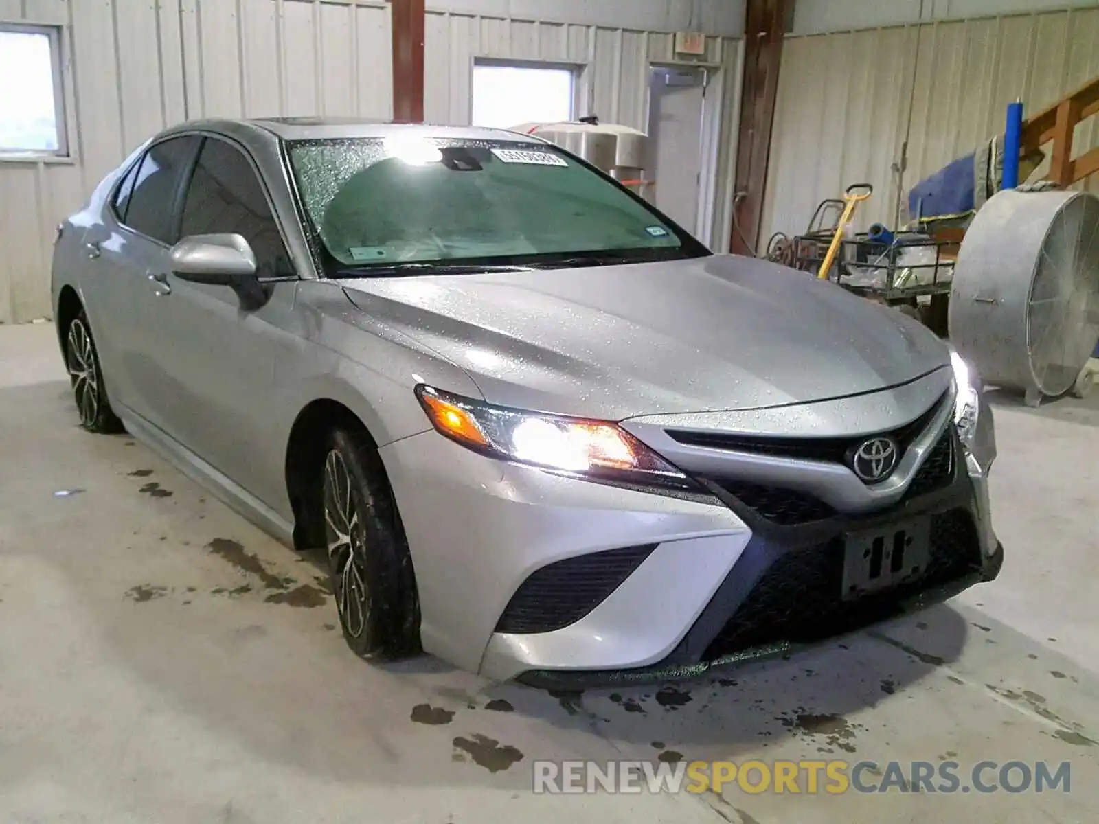 1 Photograph of a damaged car 4T1B11HK7KU739150 TOYOTA CAMRY 2019