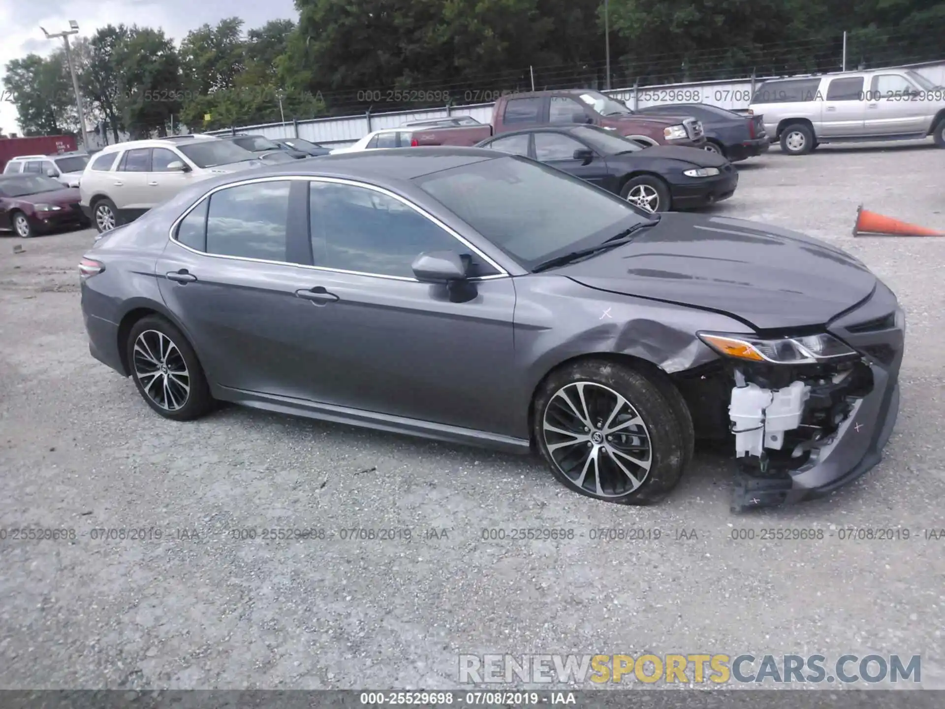 1 Photograph of a damaged car 4T1B11HK7KU739357 TOYOTA CAMRY 2019