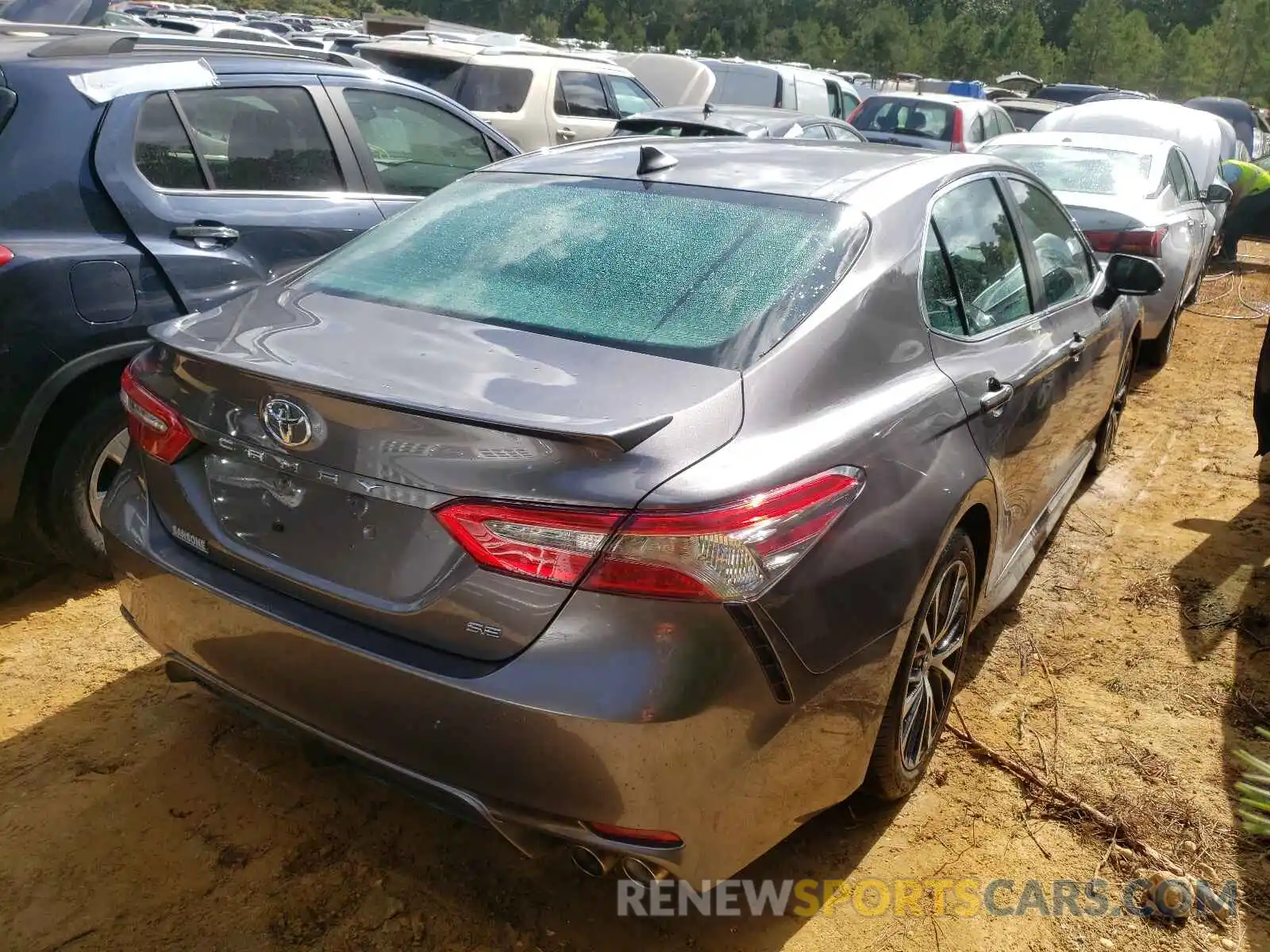 4 Photograph of a damaged car 4T1B11HK7KU739648 TOYOTA CAMRY 2019