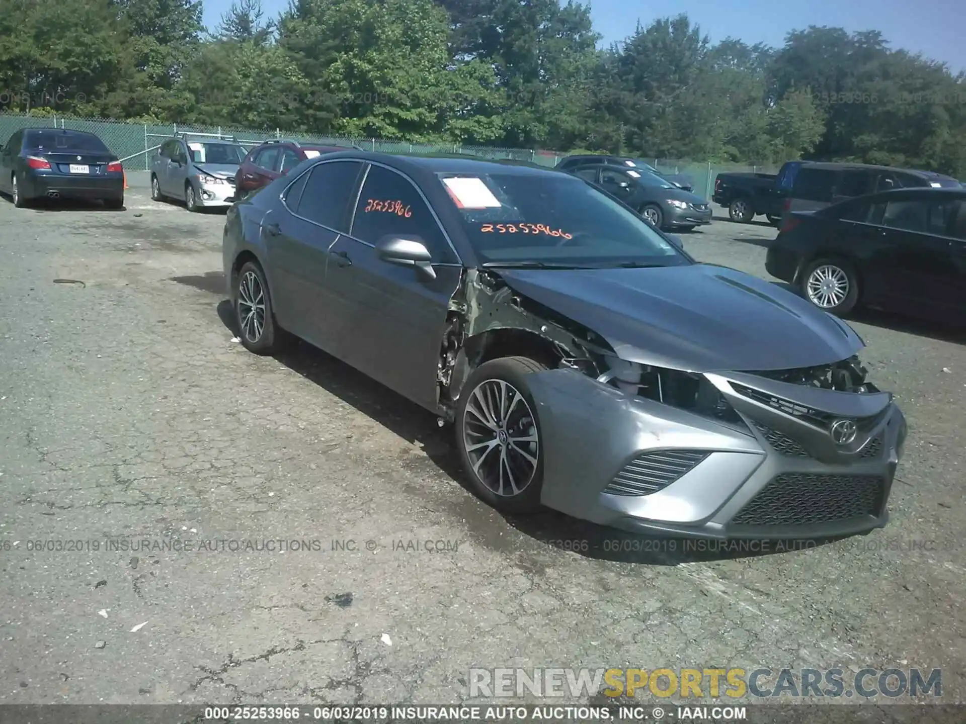 1 Photograph of a damaged car 4T1B11HK7KU740735 TOYOTA CAMRY 2019