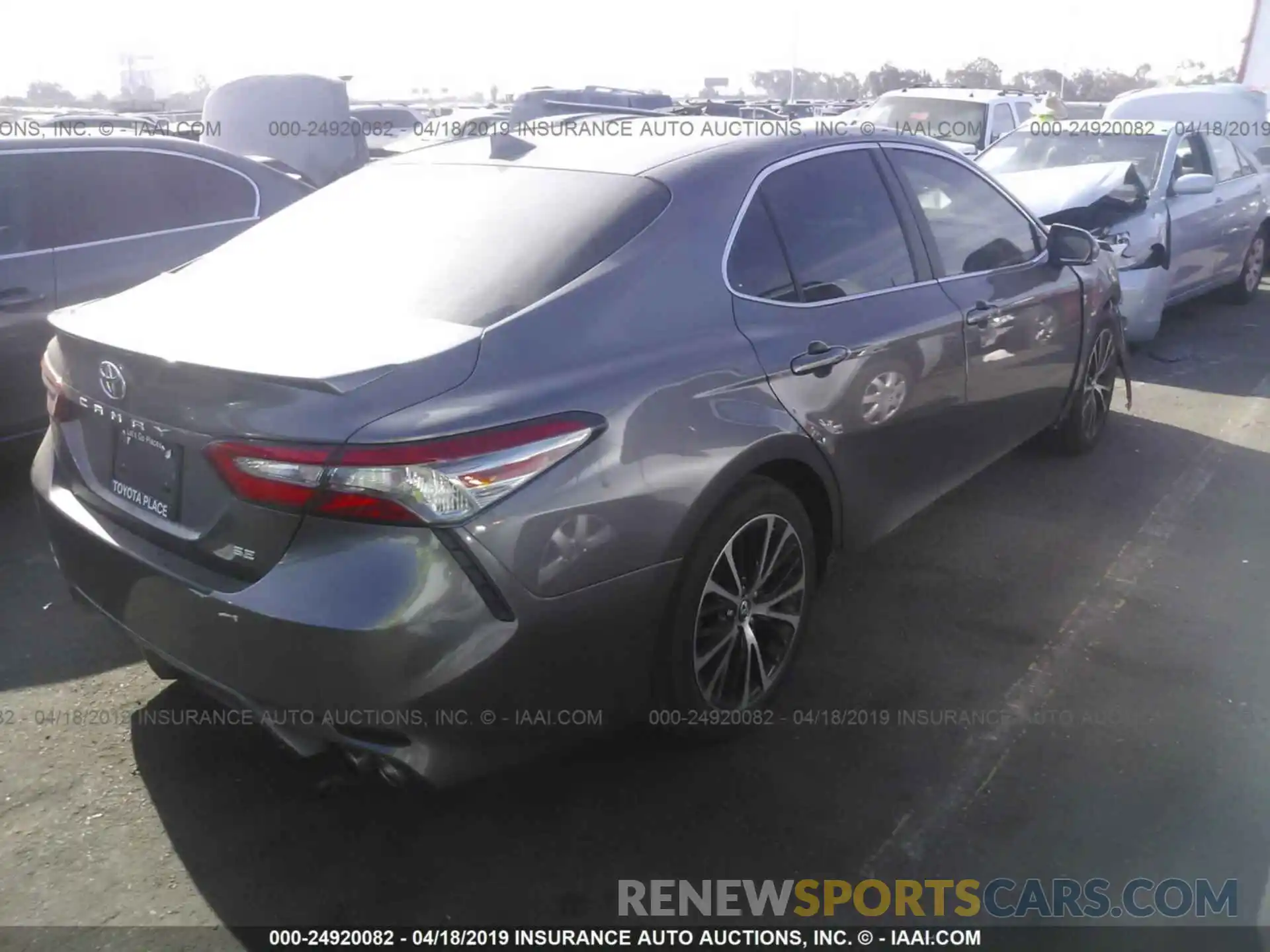 4 Photograph of a damaged car 4T1B11HK7KU742386 TOYOTA CAMRY 2019