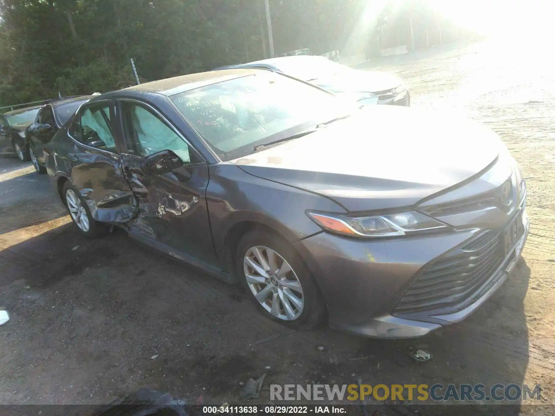 1 Photograph of a damaged car 4T1B11HK7KU743344 TOYOTA CAMRY 2019