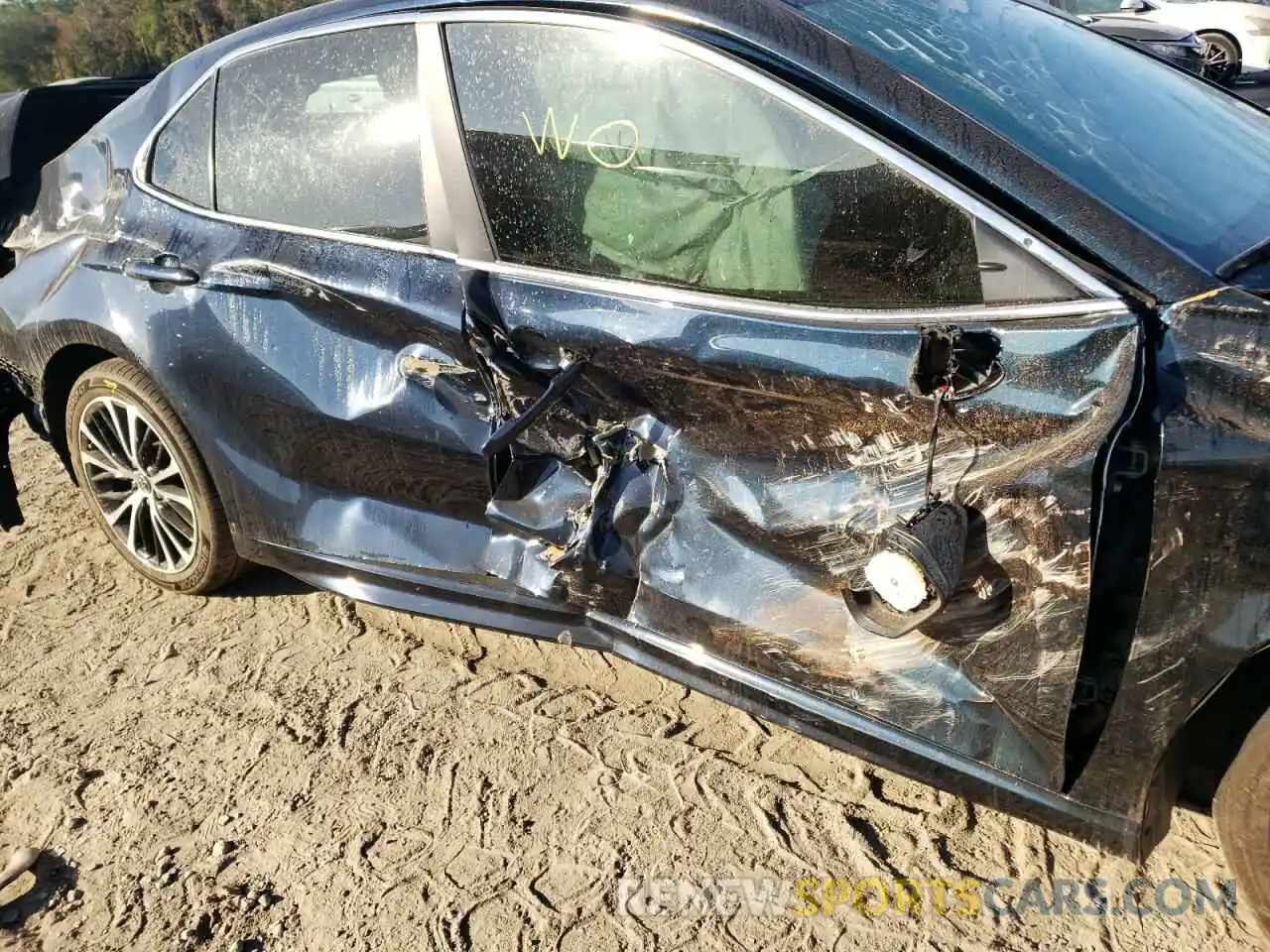 9 Photograph of a damaged car 4T1B11HK7KU743800 TOYOTA CAMRY 2019