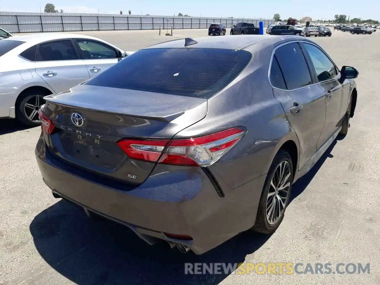 4 Photograph of a damaged car 4T1B11HK7KU745224 TOYOTA CAMRY 2019