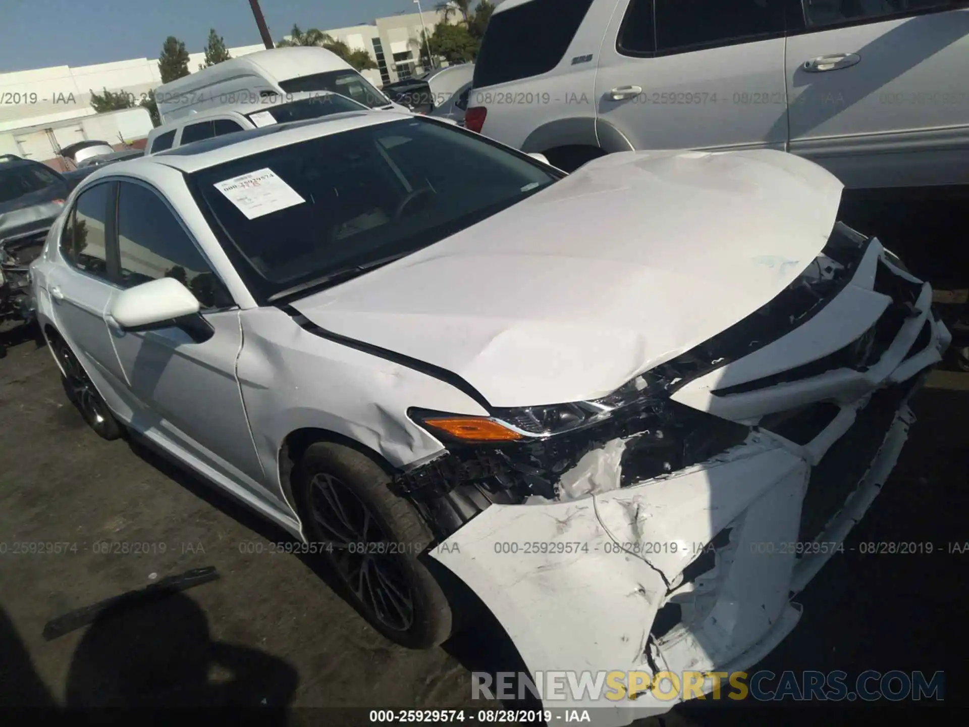 1 Photograph of a damaged car 4T1B11HK7KU746793 TOYOTA CAMRY 2019