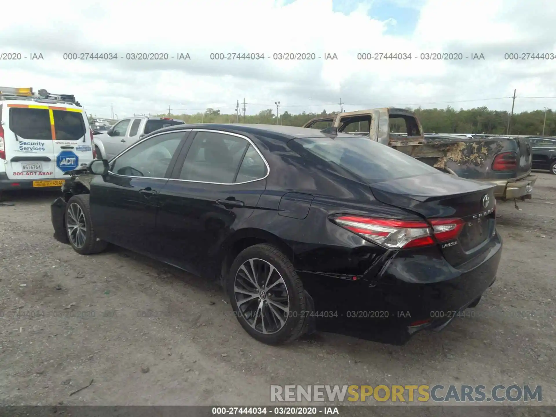 3 Photograph of a damaged car 4T1B11HK7KU747457 TOYOTA CAMRY 2019