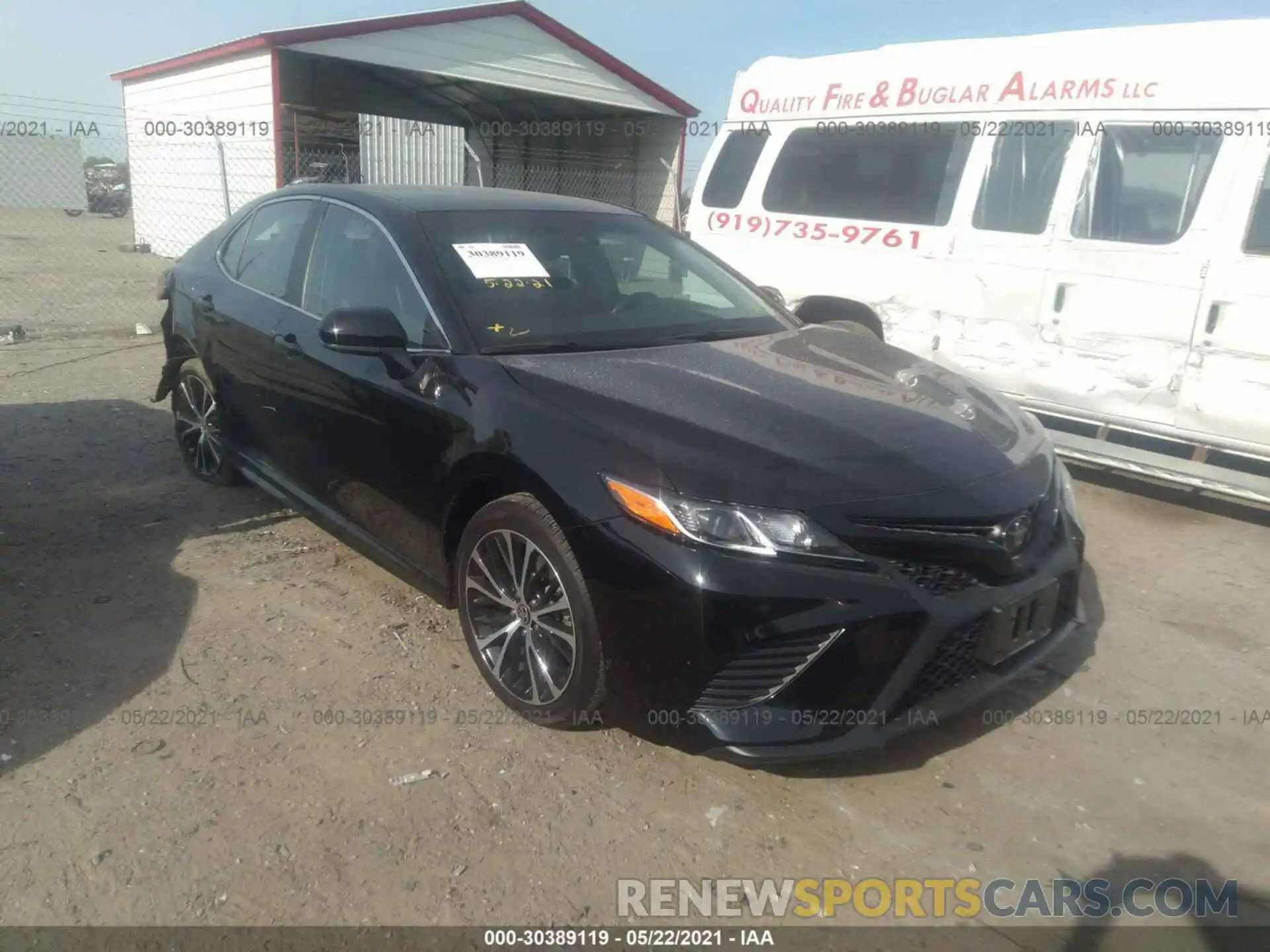 1 Photograph of a damaged car 4T1B11HK7KU747944 TOYOTA CAMRY 2019