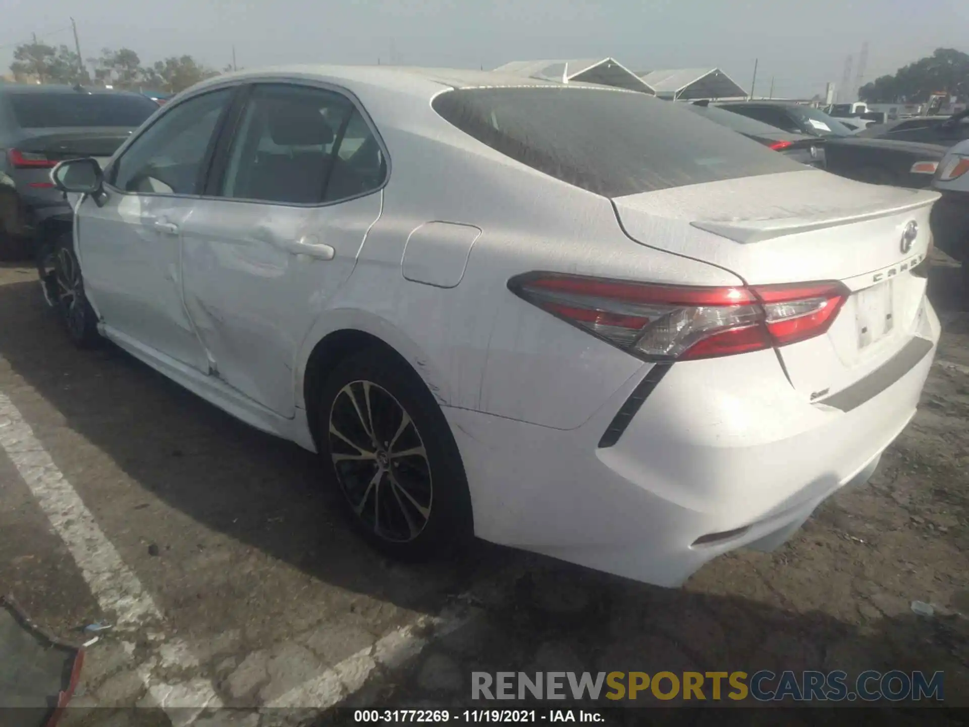 3 Photograph of a damaged car 4T1B11HK7KU750455 TOYOTA CAMRY 2019