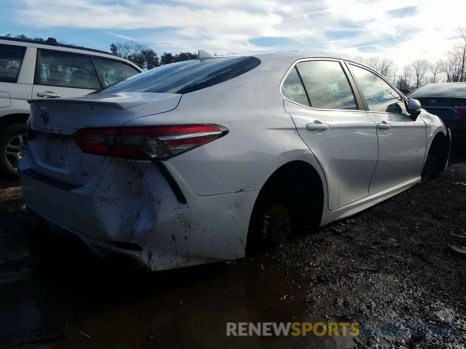 4 Photograph of a damaged car 4T1B11HK7KU753078 TOYOTA CAMRY 2019