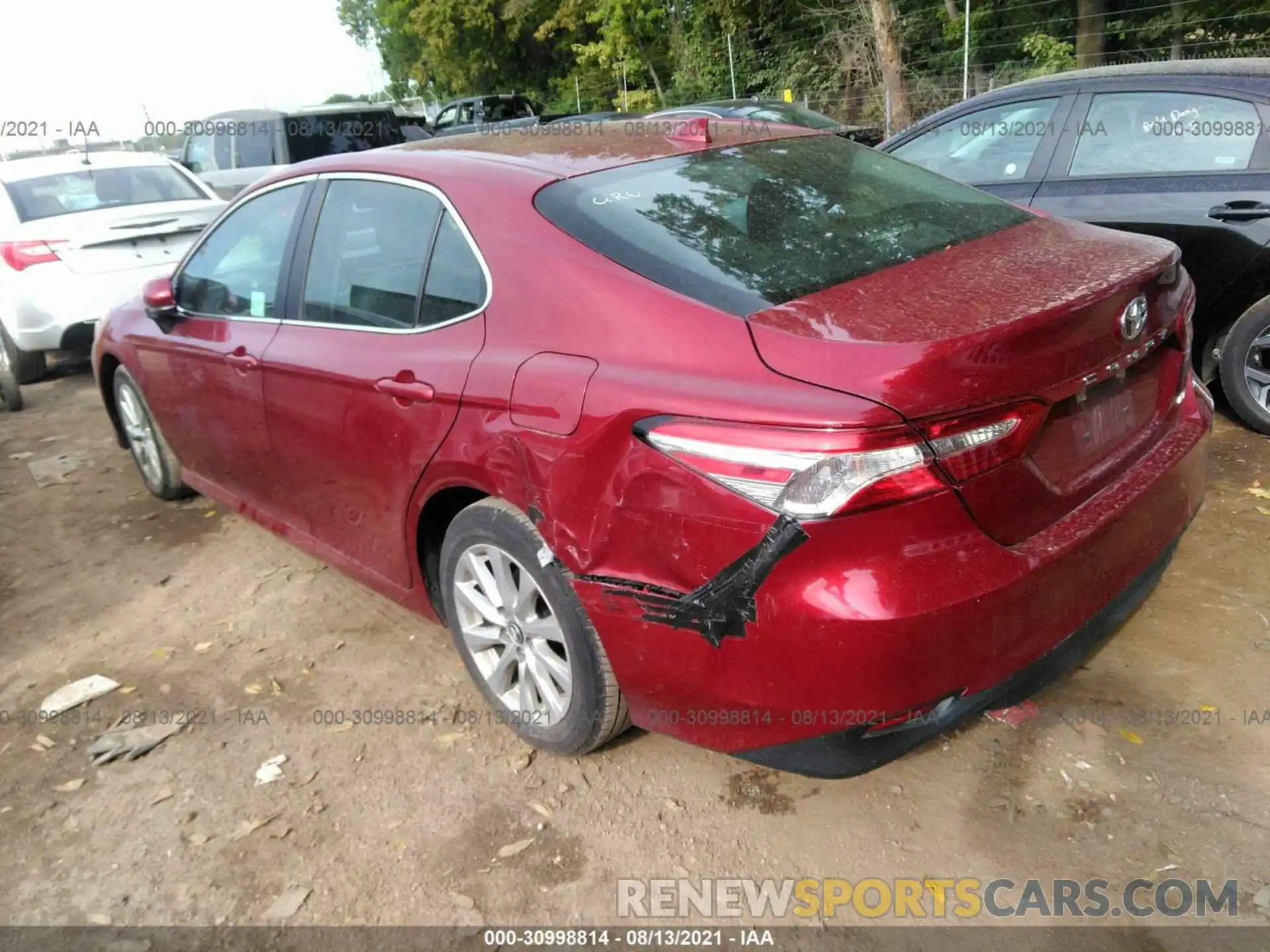 3 Photograph of a damaged car 4T1B11HK7KU753677 TOYOTA CAMRY 2019