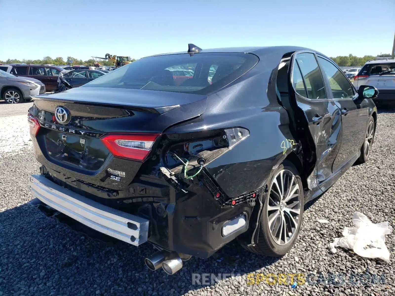 4 Фотография поврежденного автомобиля 4T1B11HK7KU754098 TOYOTA CAMRY 2019