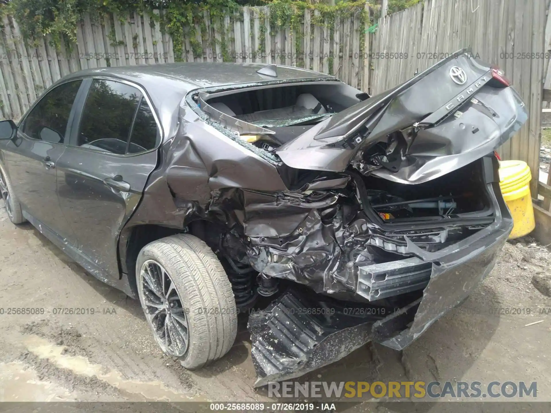 3 Photograph of a damaged car 4T1B11HK7KU754814 TOYOTA CAMRY 2019