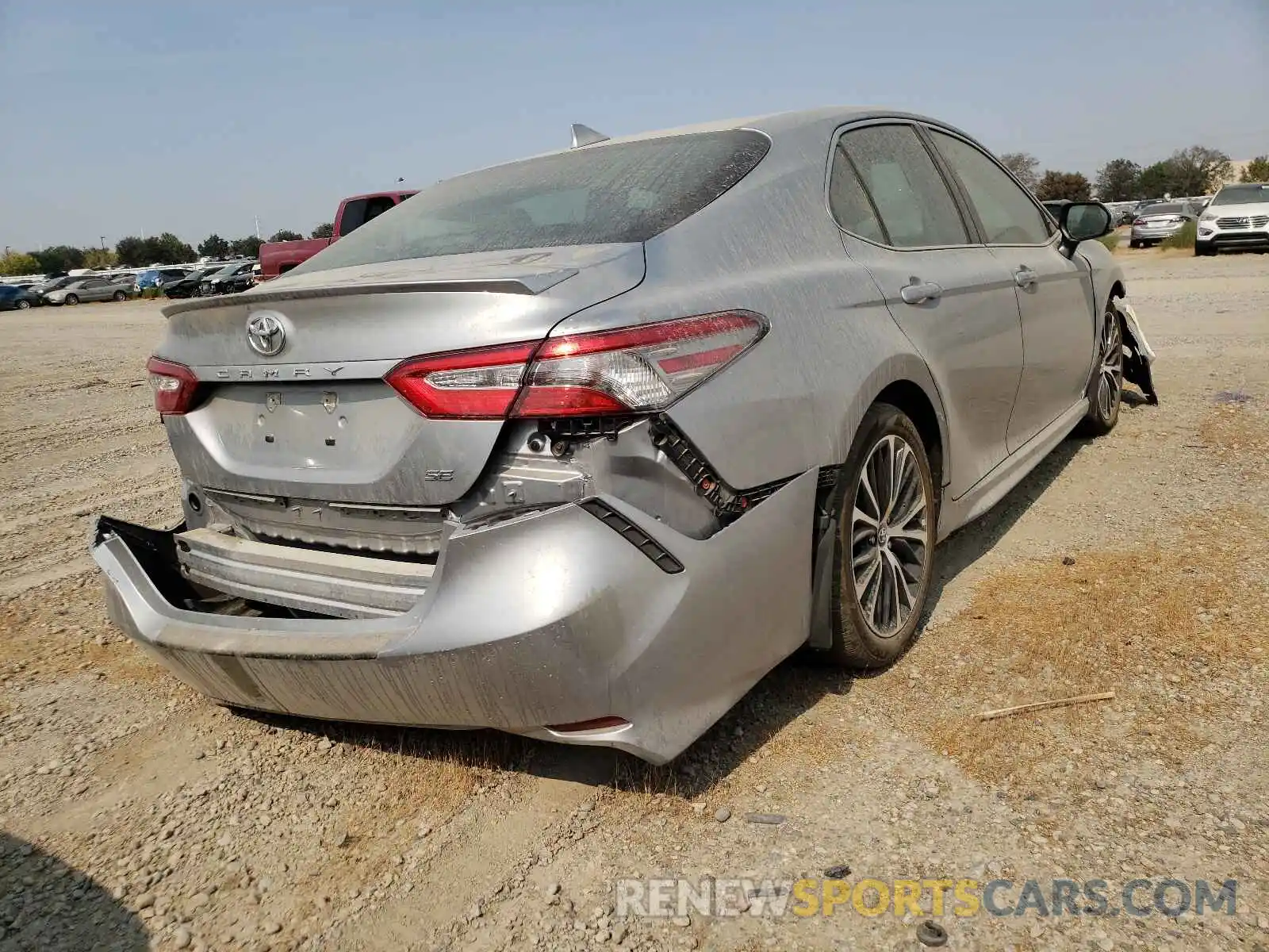 4 Фотография поврежденного автомобиля 4T1B11HK7KU757356 TOYOTA CAMRY 2019