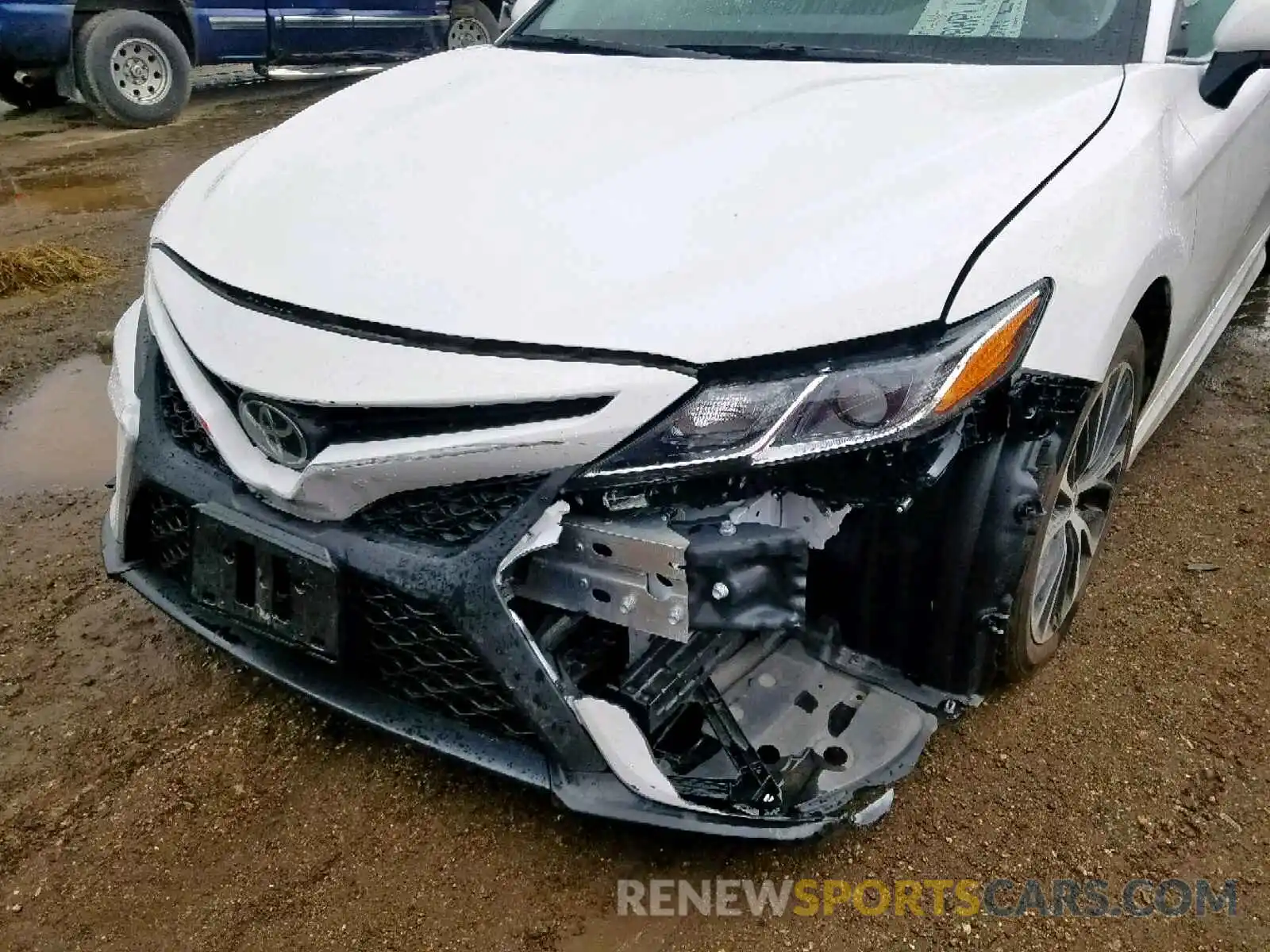 9 Photograph of a damaged car 4T1B11HK7KU757373 TOYOTA CAMRY 2019