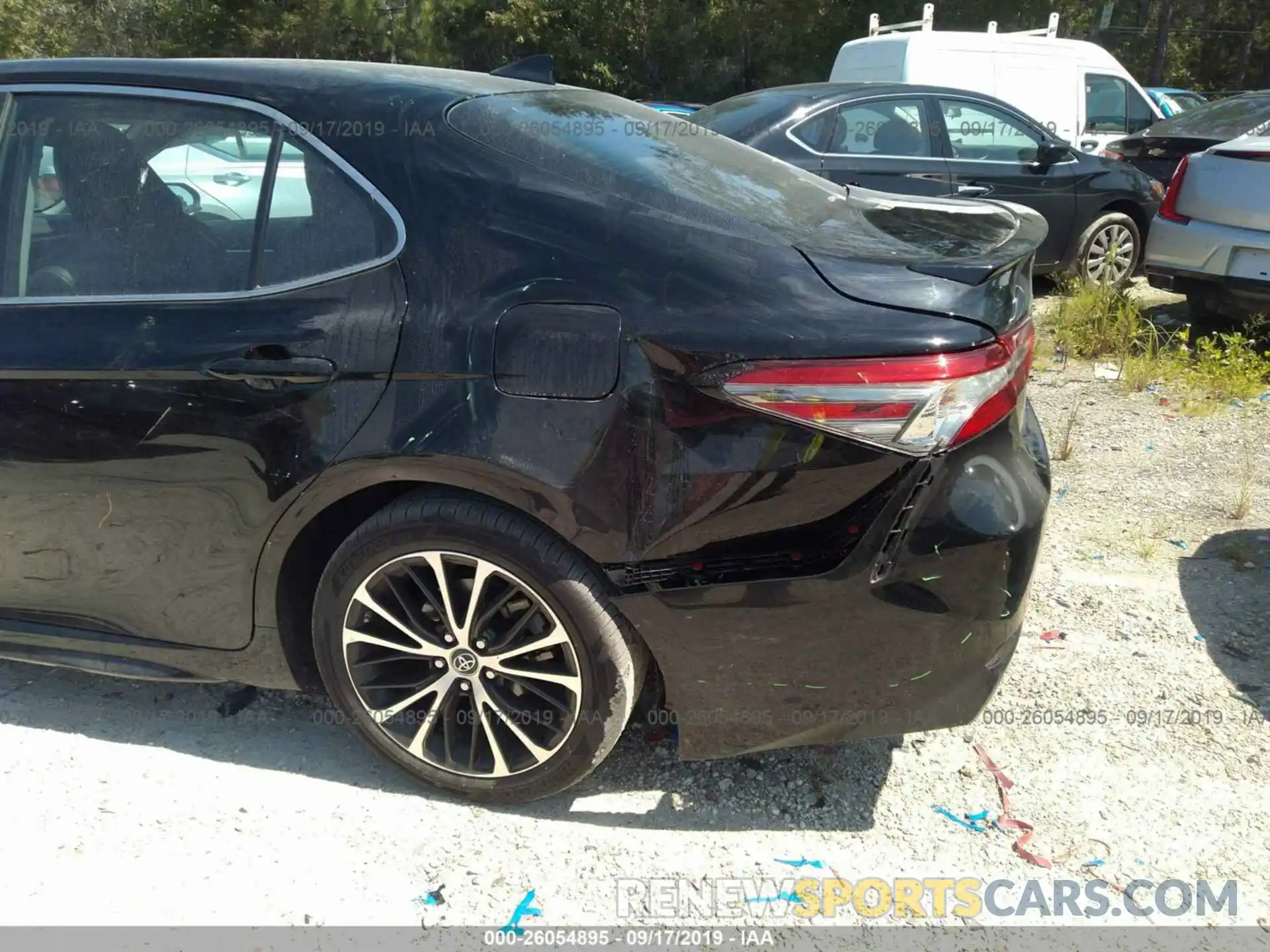 6 Photograph of a damaged car 4T1B11HK7KU758796 TOYOTA CAMRY 2019