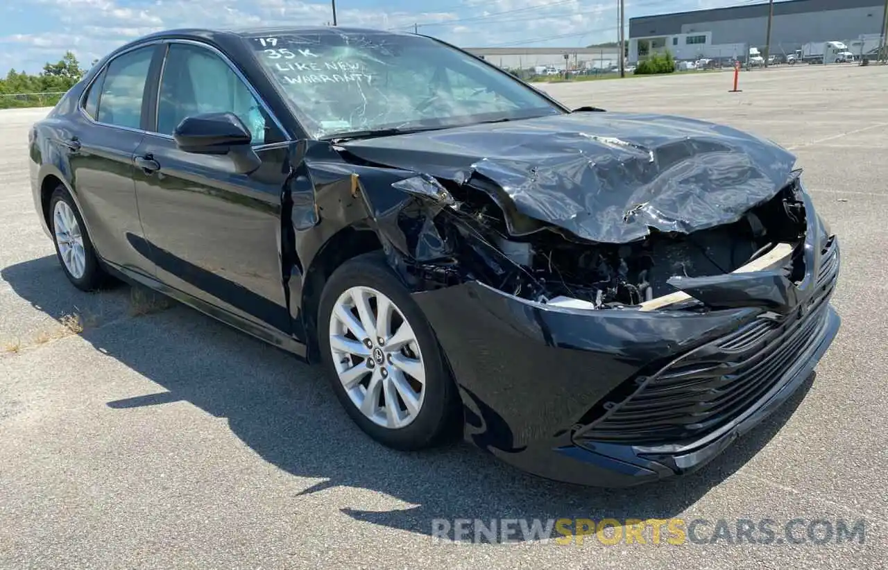 1 Photograph of a damaged car 4T1B11HK7KU760113 TOYOTA CAMRY 2019