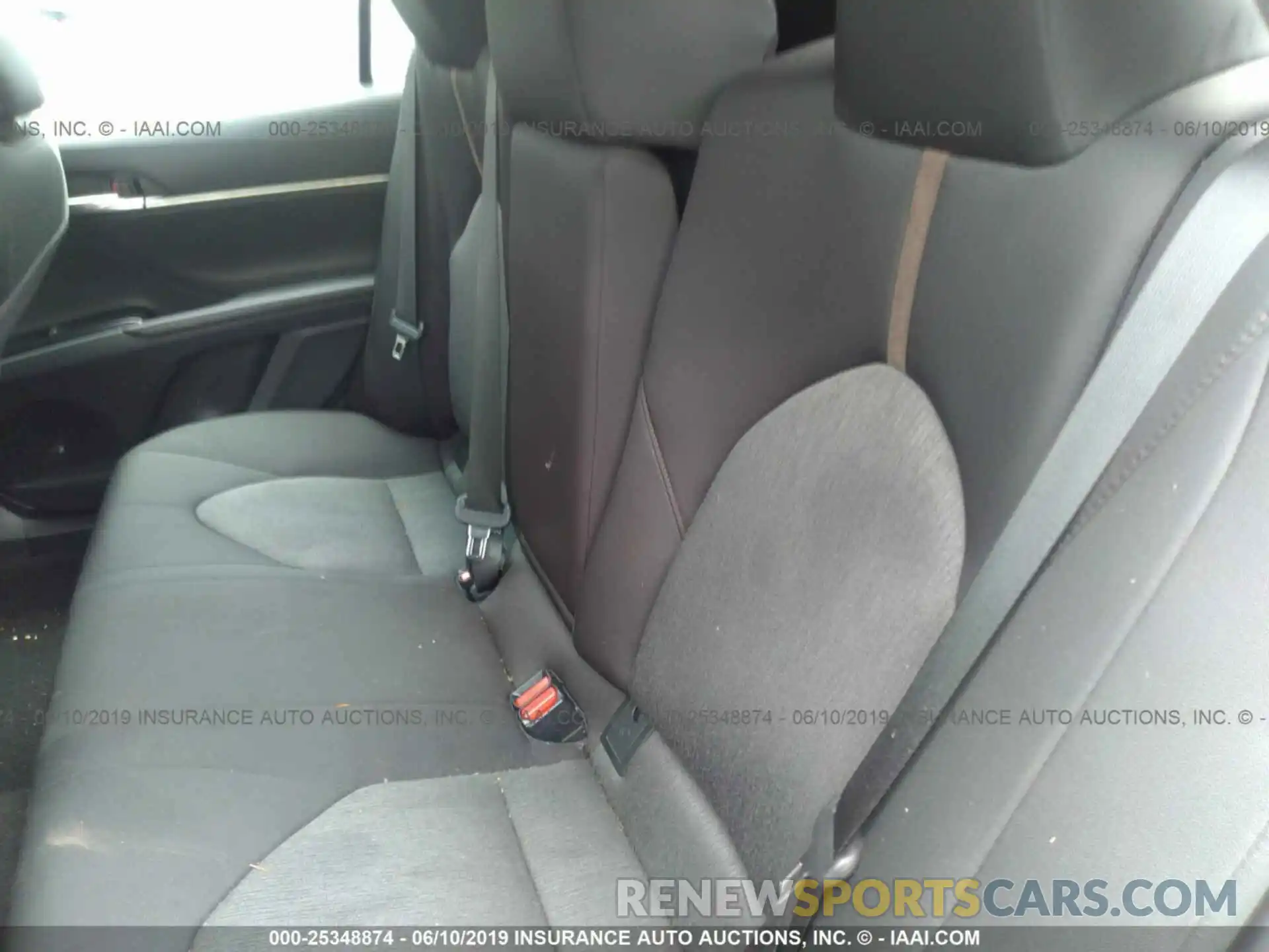 8 Photograph of a damaged car 4T1B11HK7KU760368 TOYOTA CAMRY 2019