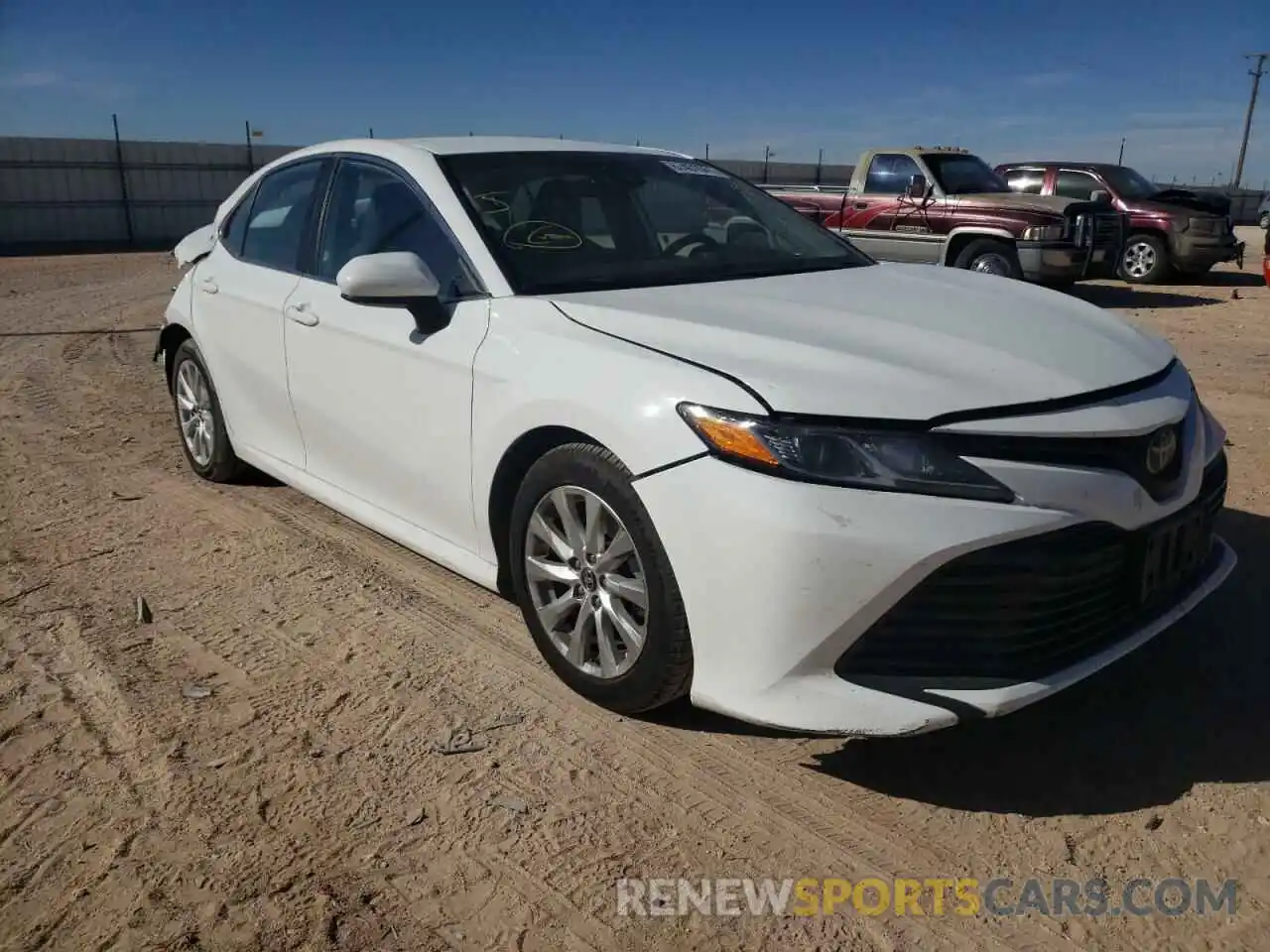 1 Photograph of a damaged car 4T1B11HK7KU761195 TOYOTA CAMRY 2019