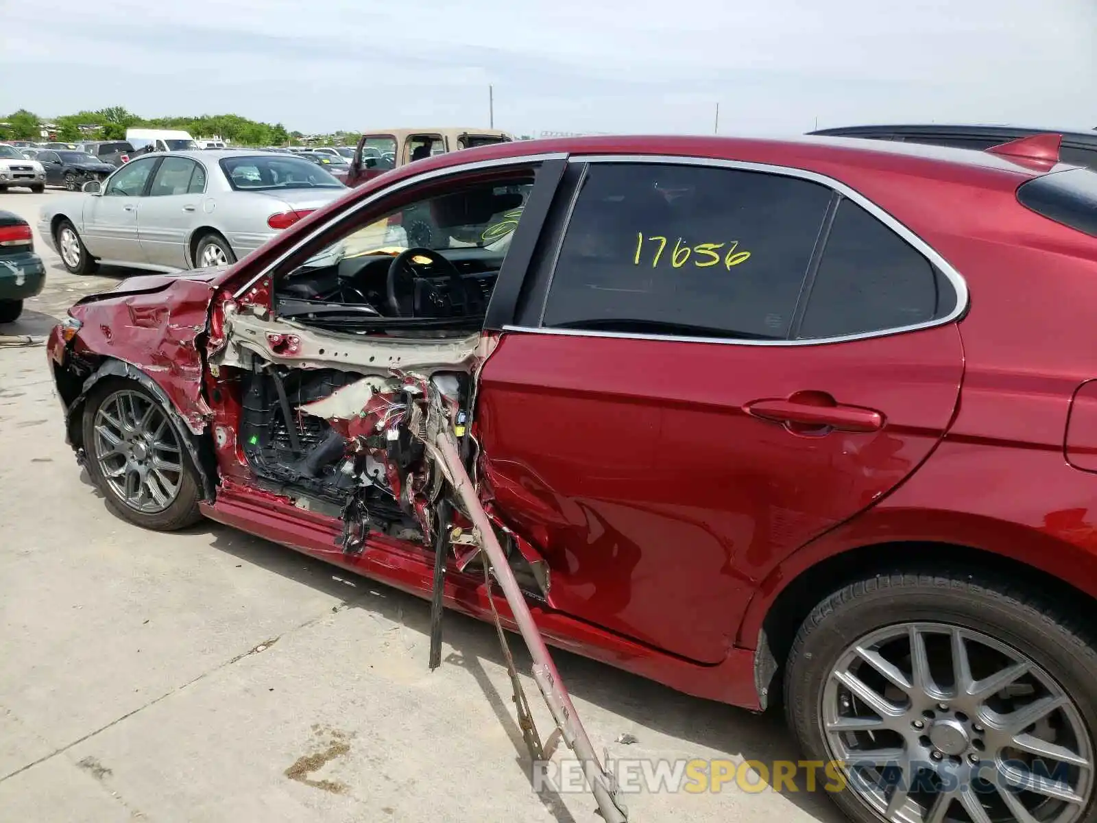 9 Фотография поврежденного автомобиля 4T1B11HK7KU761794 TOYOTA CAMRY 2019