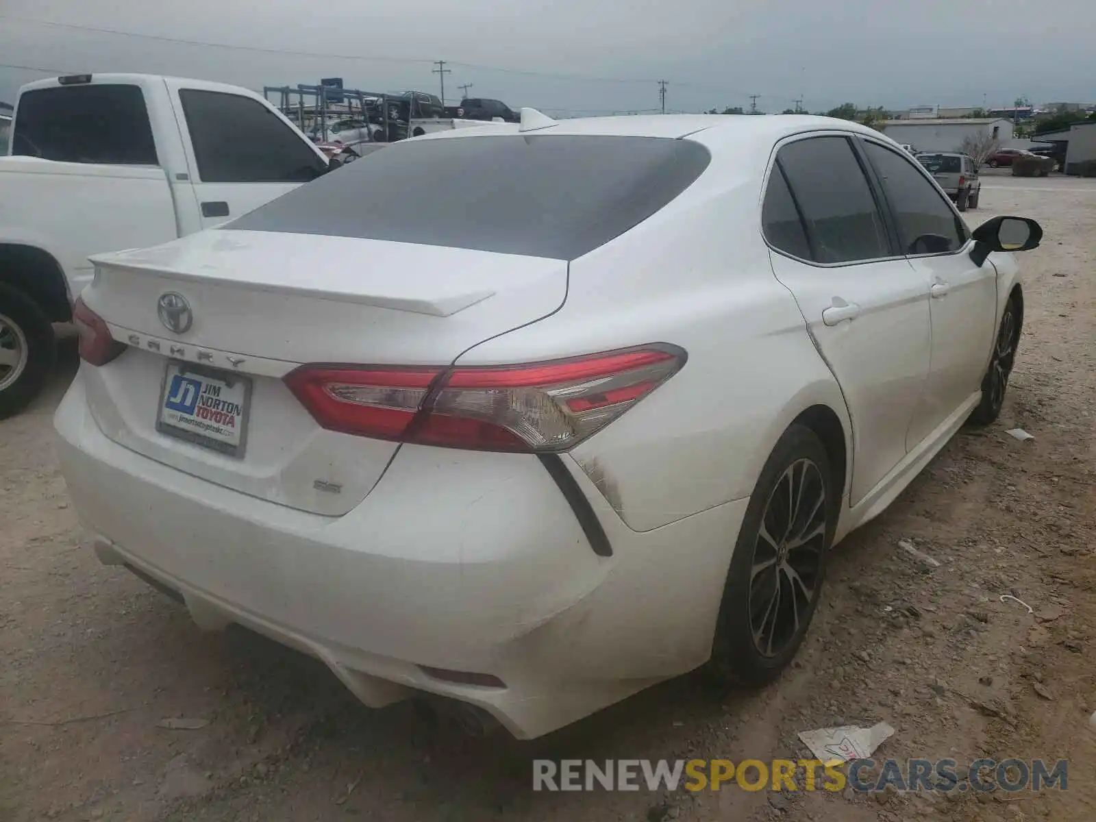 4 Photograph of a damaged car 4T1B11HK7KU763531 TOYOTA CAMRY 2019