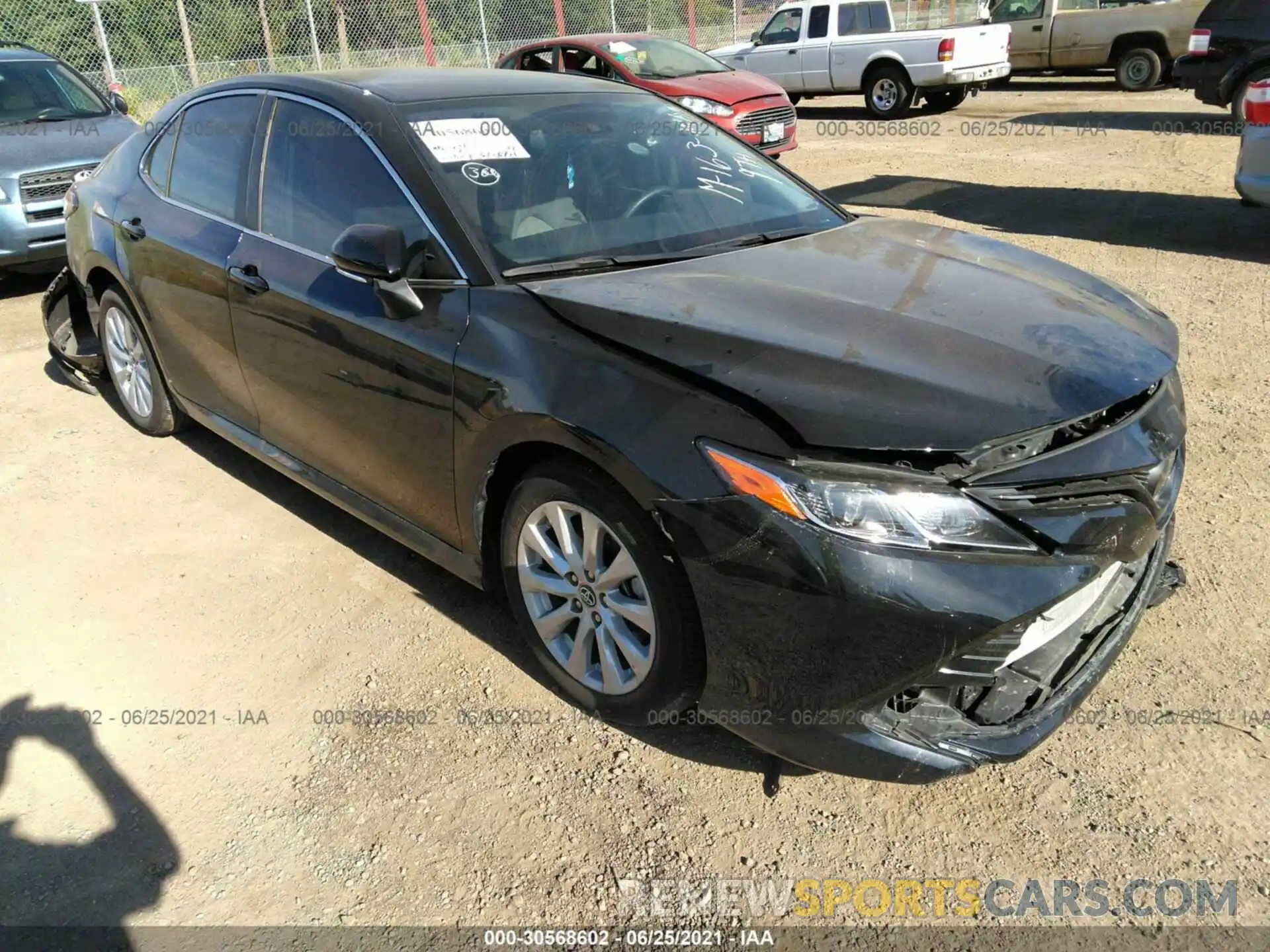 1 Photograph of a damaged car 4T1B11HK7KU763612 TOYOTA CAMRY 2019