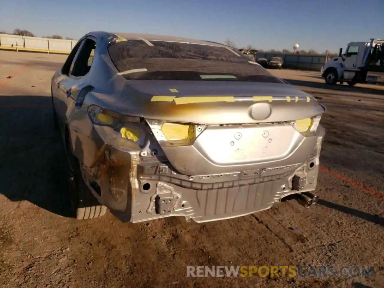 9 Photograph of a damaged car 4T1B11HK7KU765375 TOYOTA CAMRY 2019