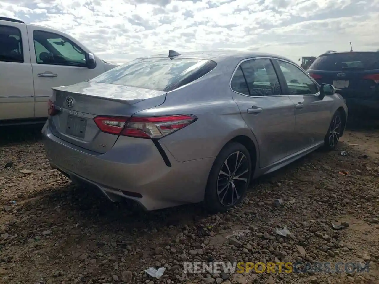 4 Photograph of a damaged car 4T1B11HK7KU766493 TOYOTA CAMRY 2019