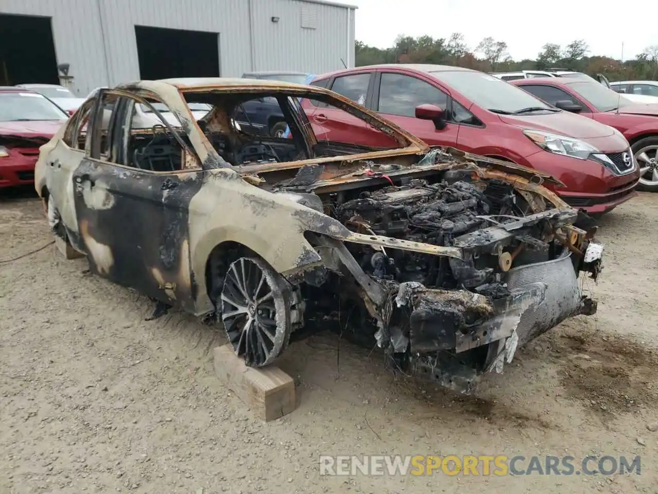 1 Photograph of a damaged car 4T1B11HK7KU767577 TOYOTA CAMRY 2019