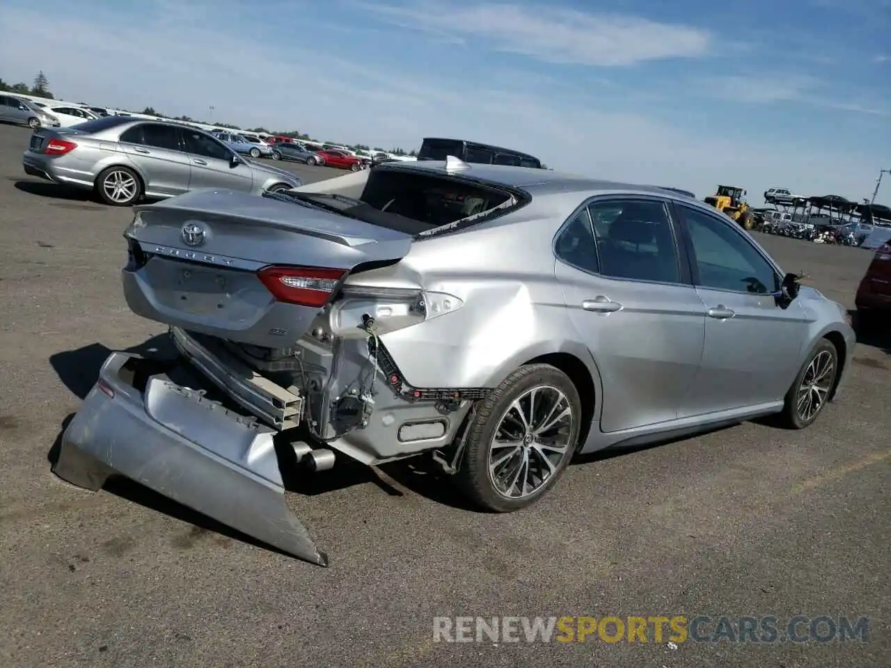 4 Photograph of a damaged car 4T1B11HK7KU768227 TOYOTA CAMRY 2019