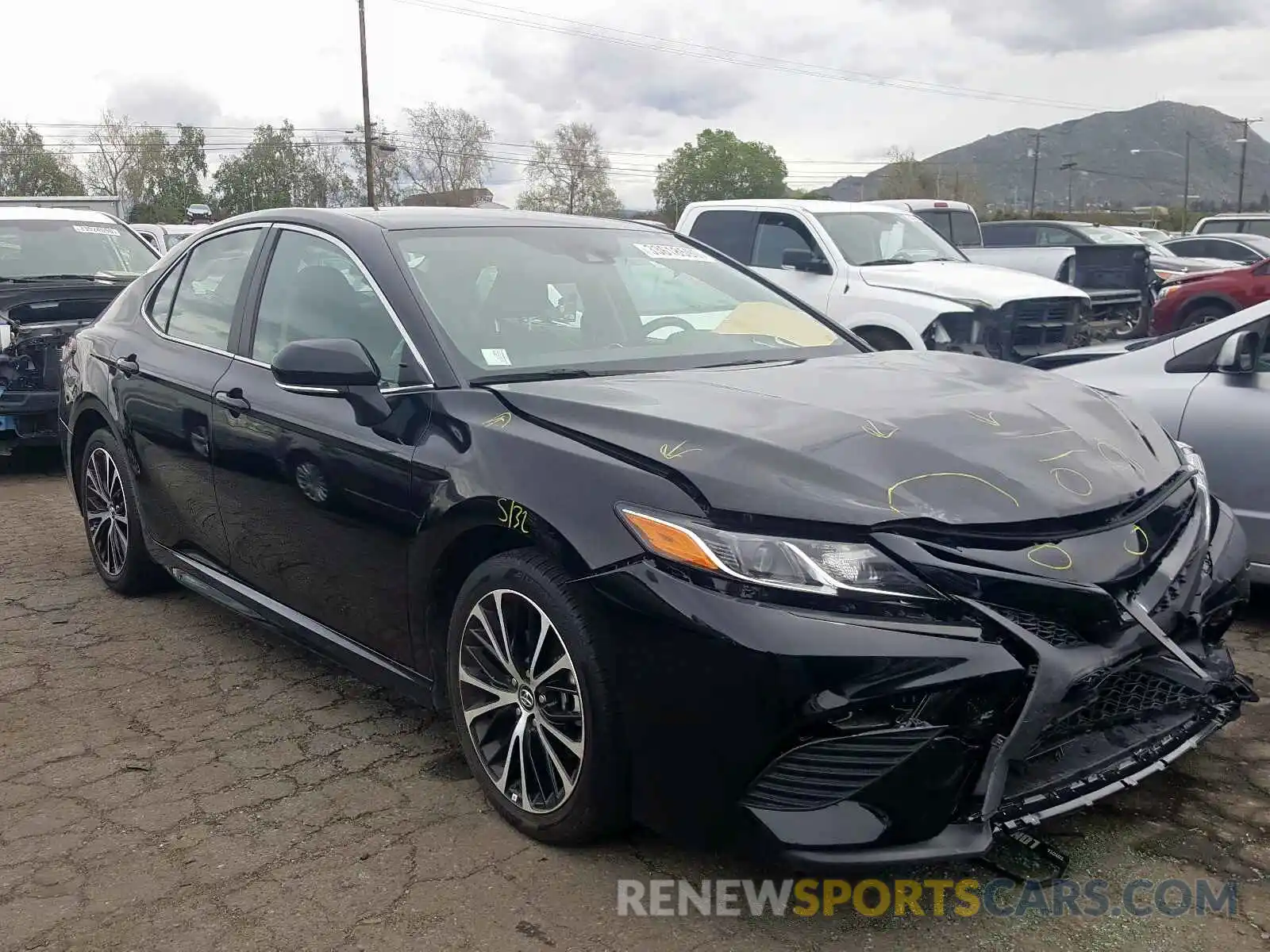 1 Photograph of a damaged car 4T1B11HK7KU768731 TOYOTA CAMRY 2019