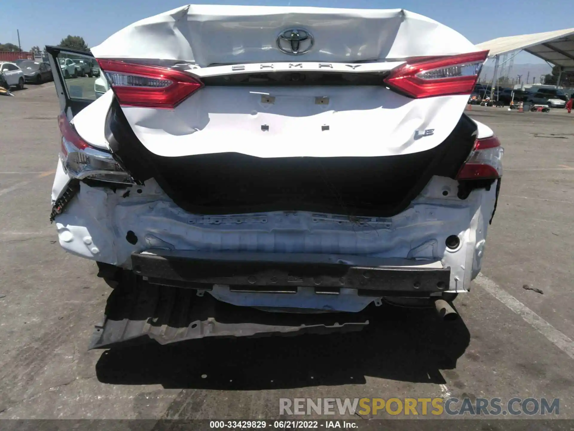 6 Photograph of a damaged car 4T1B11HK7KU770415 TOYOTA CAMRY 2019