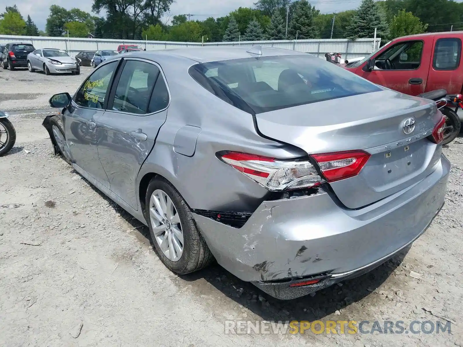 3 Photograph of a damaged car 4T1B11HK7KU770673 TOYOTA CAMRY 2019