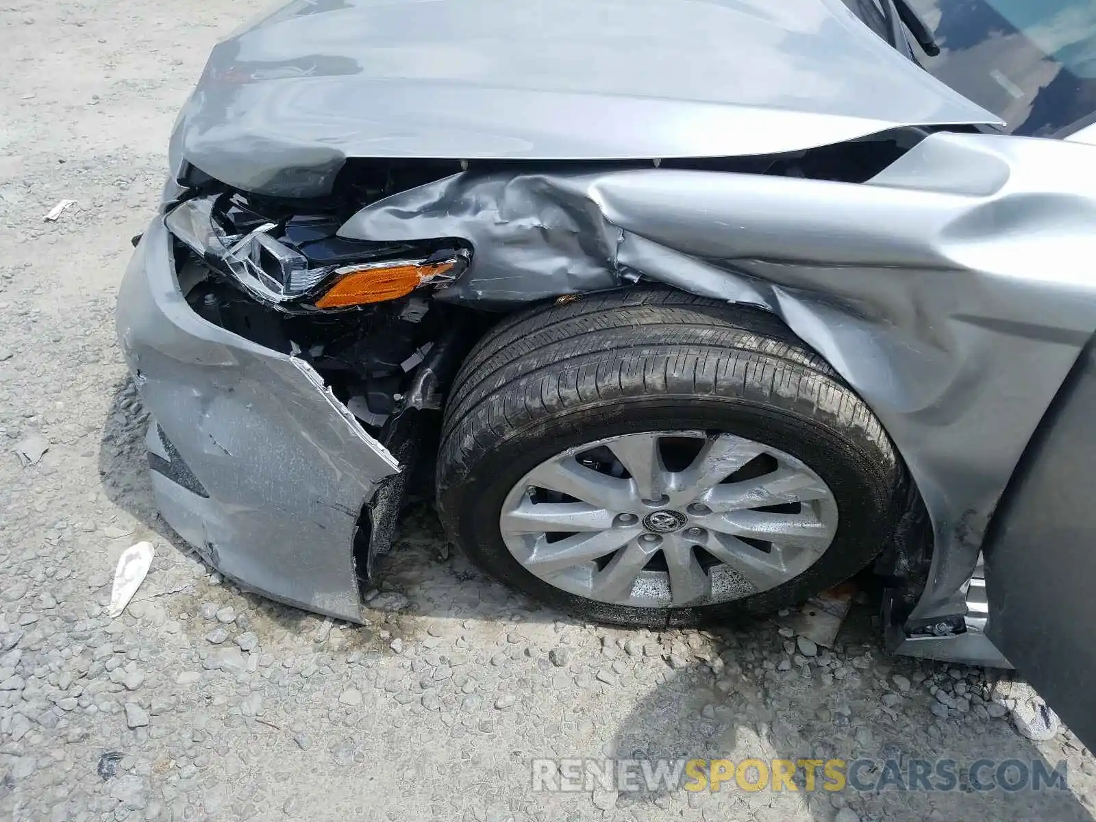 9 Photograph of a damaged car 4T1B11HK7KU770673 TOYOTA CAMRY 2019