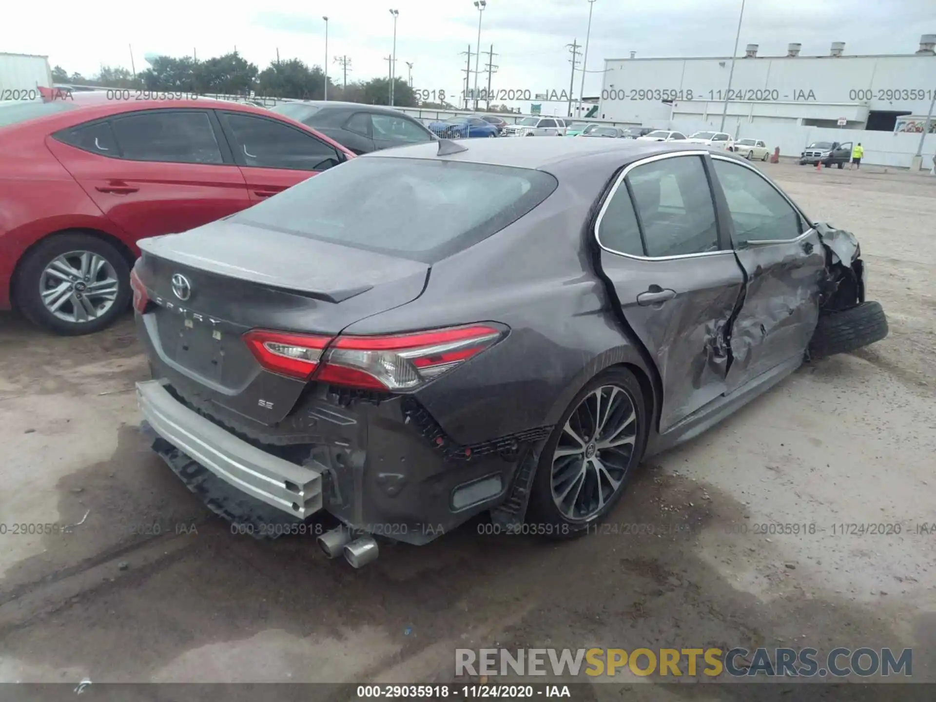 4 Photograph of a damaged car 4T1B11HK7KU770902 TOYOTA CAMRY 2019