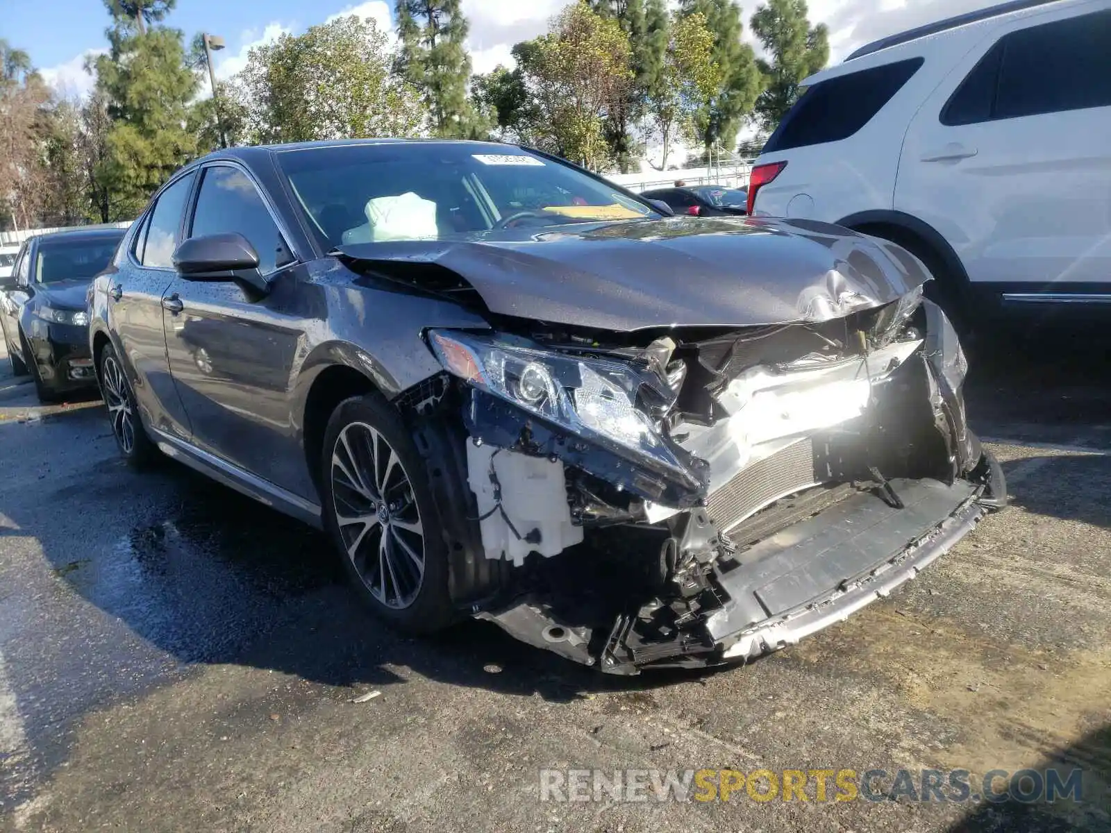 1 Photograph of a damaged car 4T1B11HK7KU773637 TOYOTA CAMRY 2019