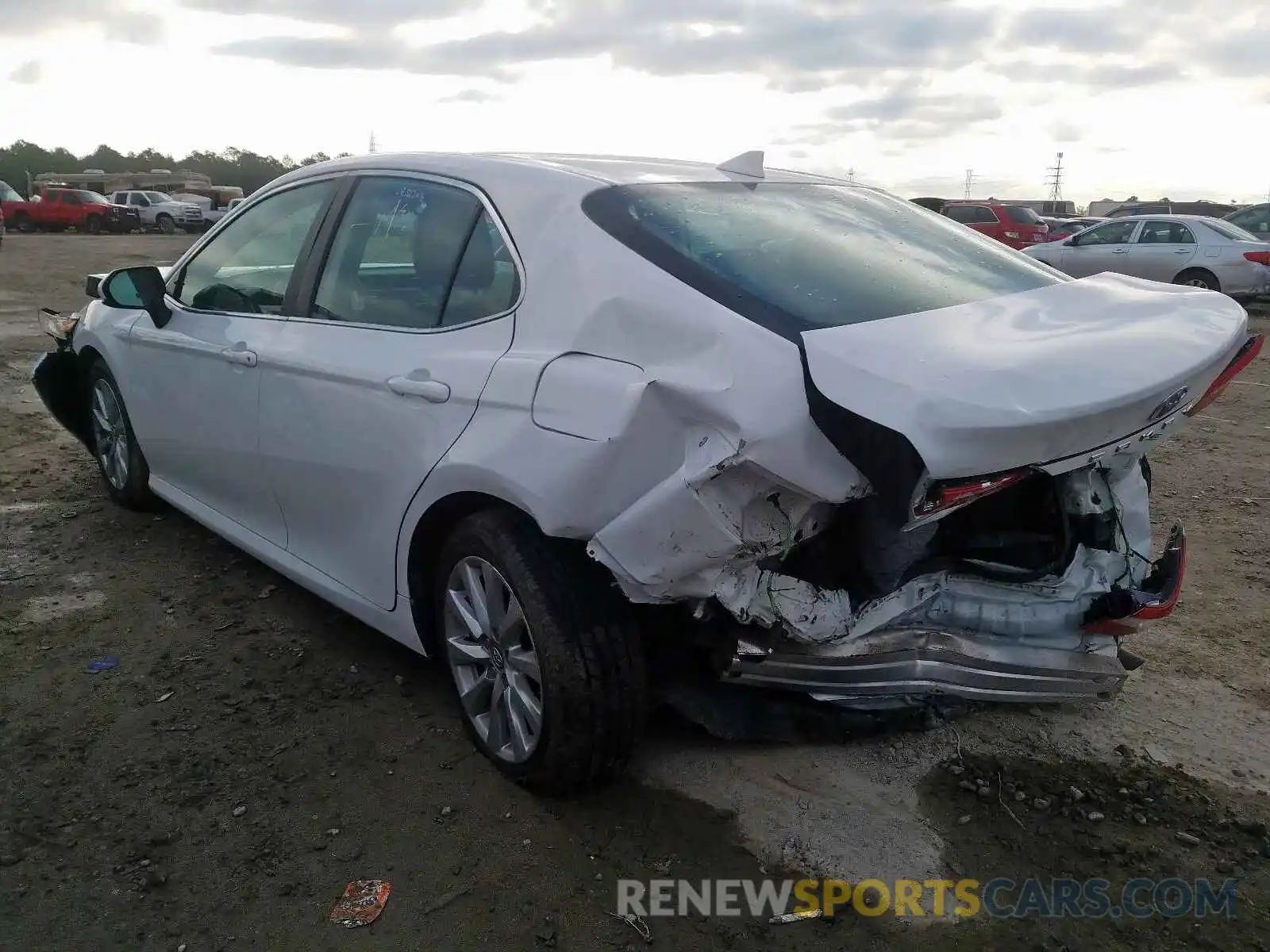 3 Photograph of a damaged car 4T1B11HK7KU774271 TOYOTA CAMRY 2019