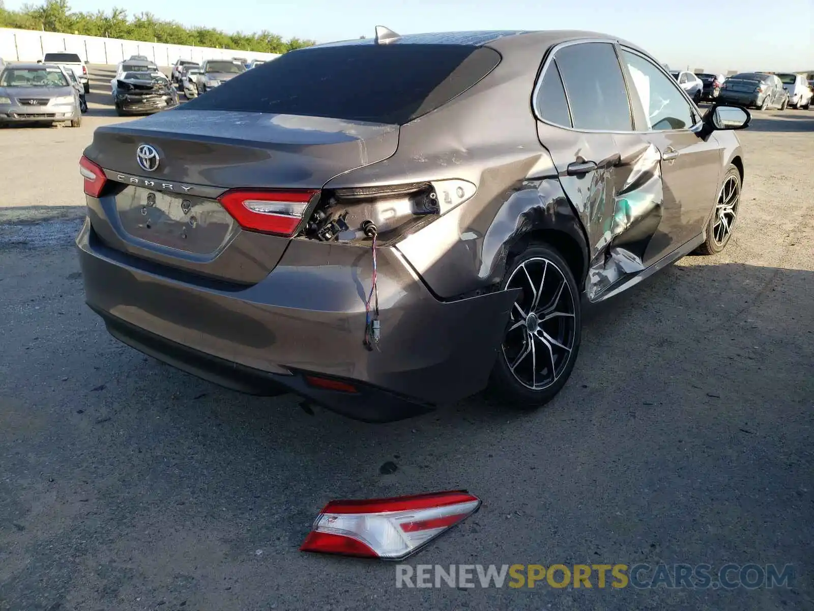 4 Photograph of a damaged car 4T1B11HK7KU777042 TOYOTA CAMRY 2019