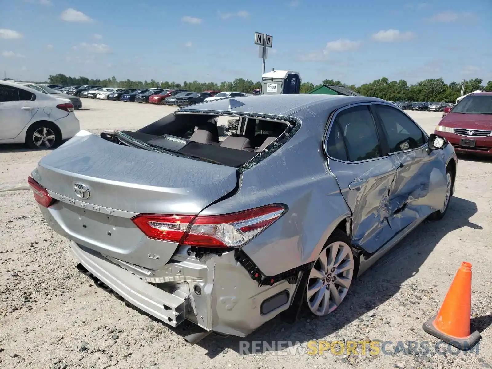 4 Photograph of a damaged car 4T1B11HK7KU779163 TOYOTA CAMRY 2019