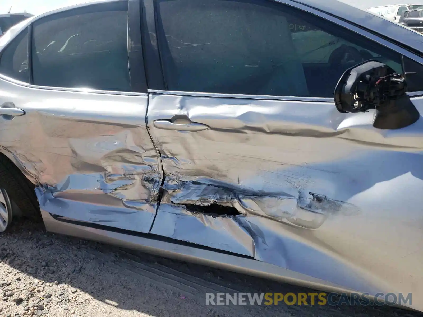 9 Photograph of a damaged car 4T1B11HK7KU779163 TOYOTA CAMRY 2019